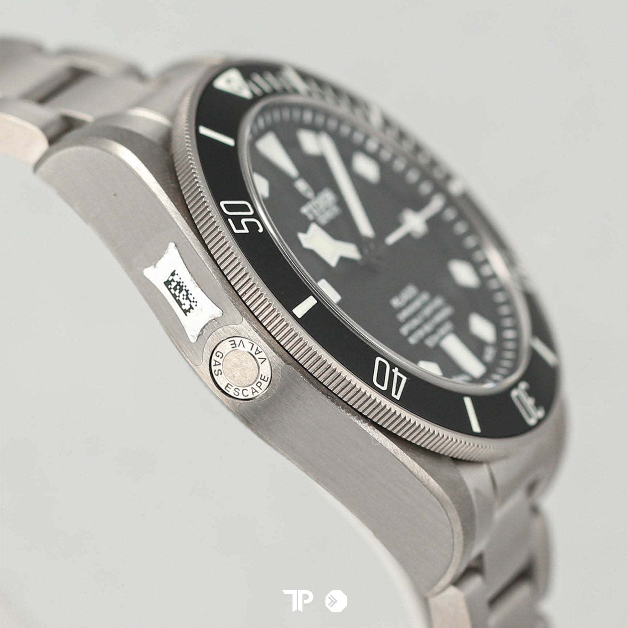 Pelagos 42 Titanium (2022)
