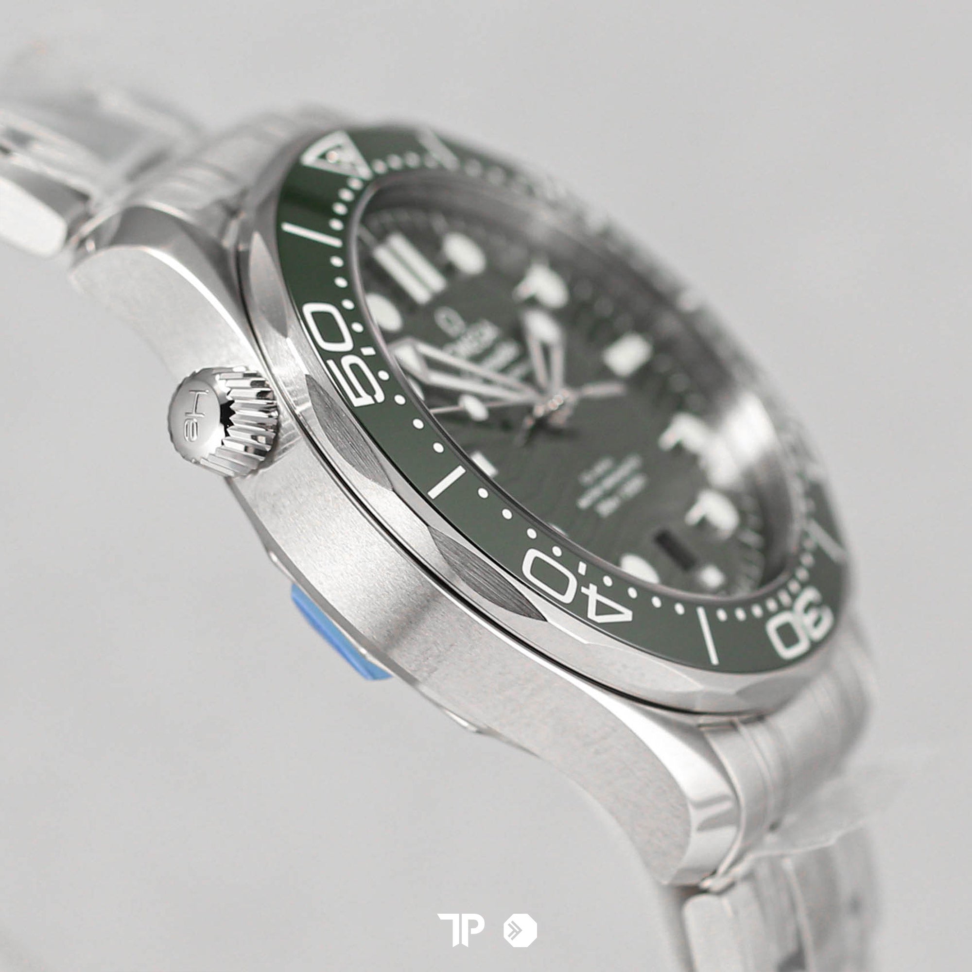 Seamaster Diver Green Wave Dial Ceramic Bezel (NEW 2023)