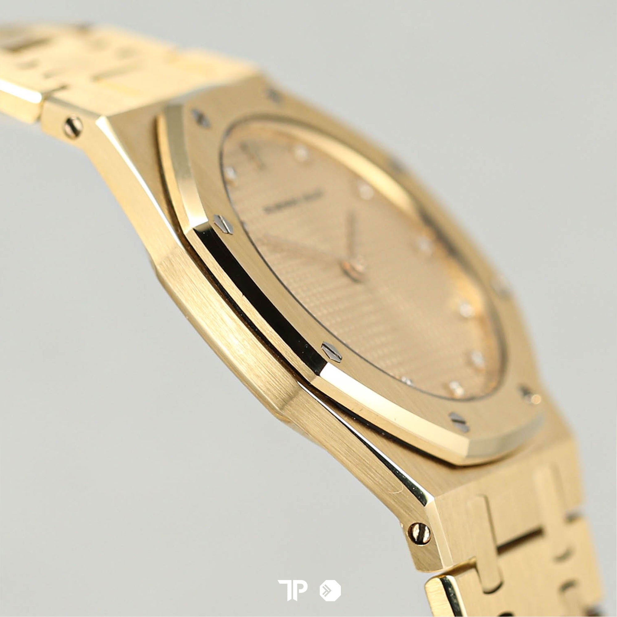 Royal Oak Rare Factory Diamond Full Yellow Gold Ultra Thin Quartz 33mm