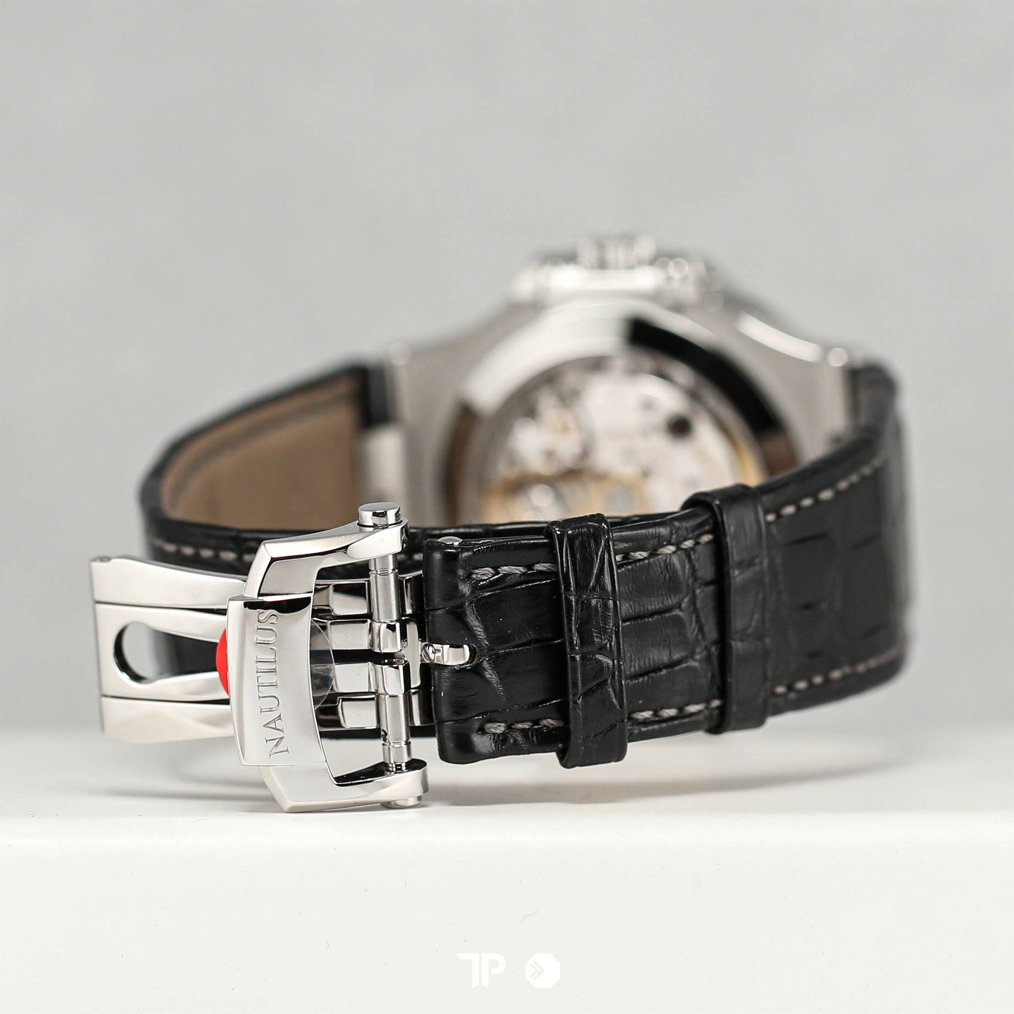 Nautilus 5726A Annual Calendar Moonphase (NEW 2024)