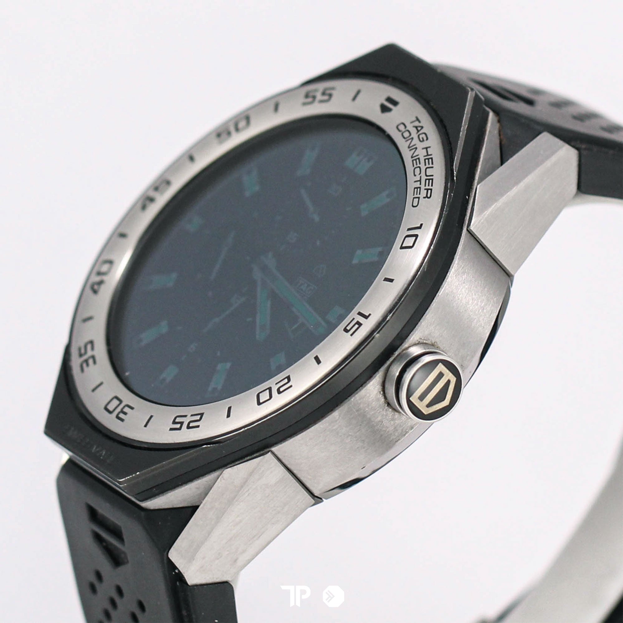 Connected 45mm Titanium (2018)
