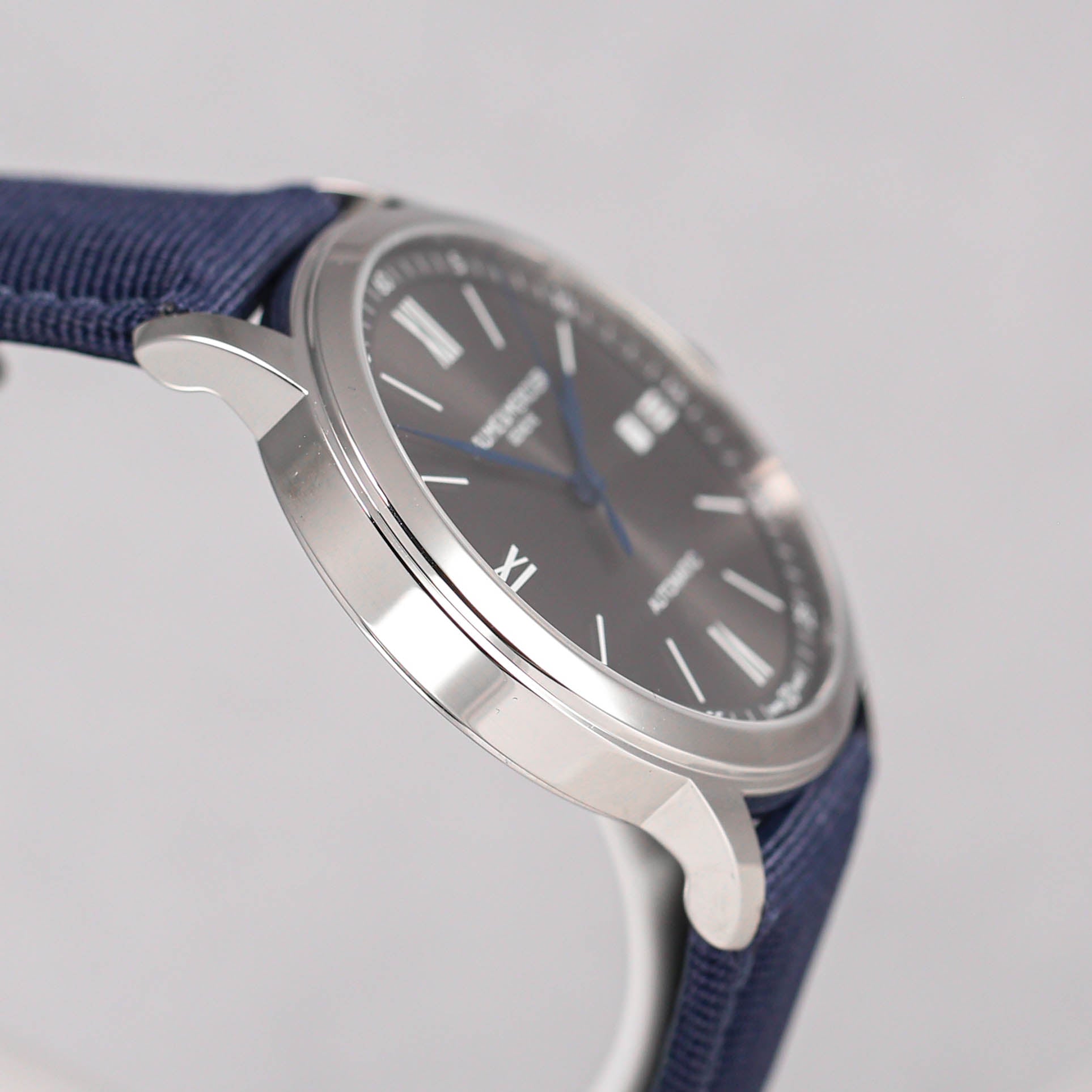 Classima Grey Blue Canvas 42mm (2022)