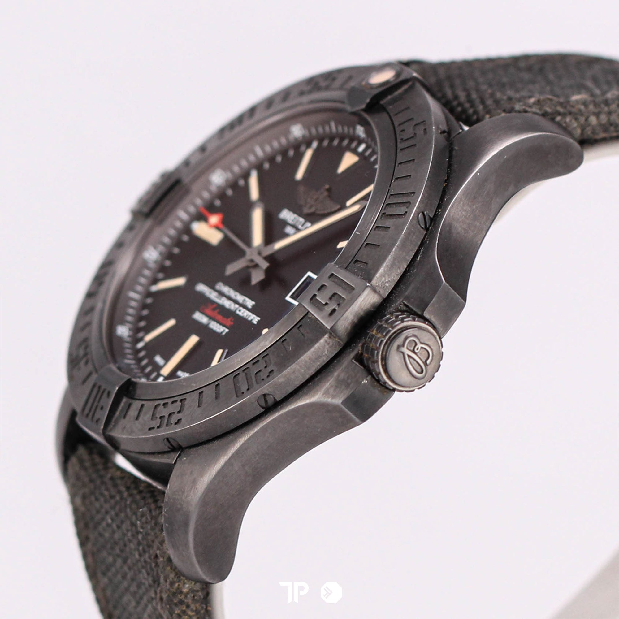 Avenger Blackbird Titanium 48mm