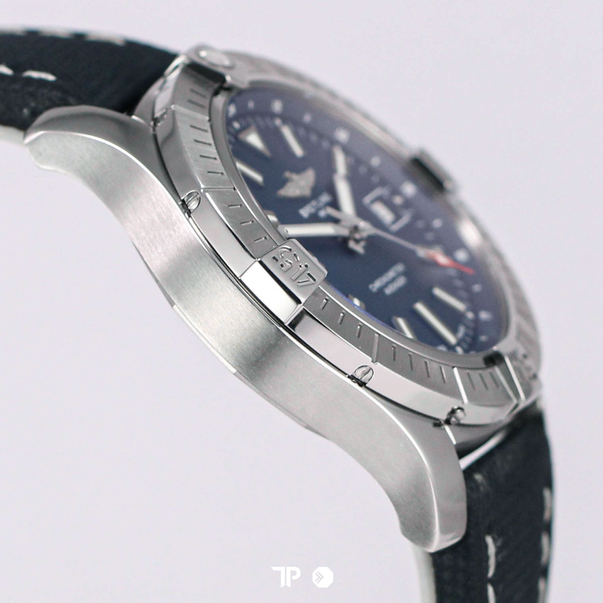 Avenger Automatic Blue Leather 43mm (2022)
