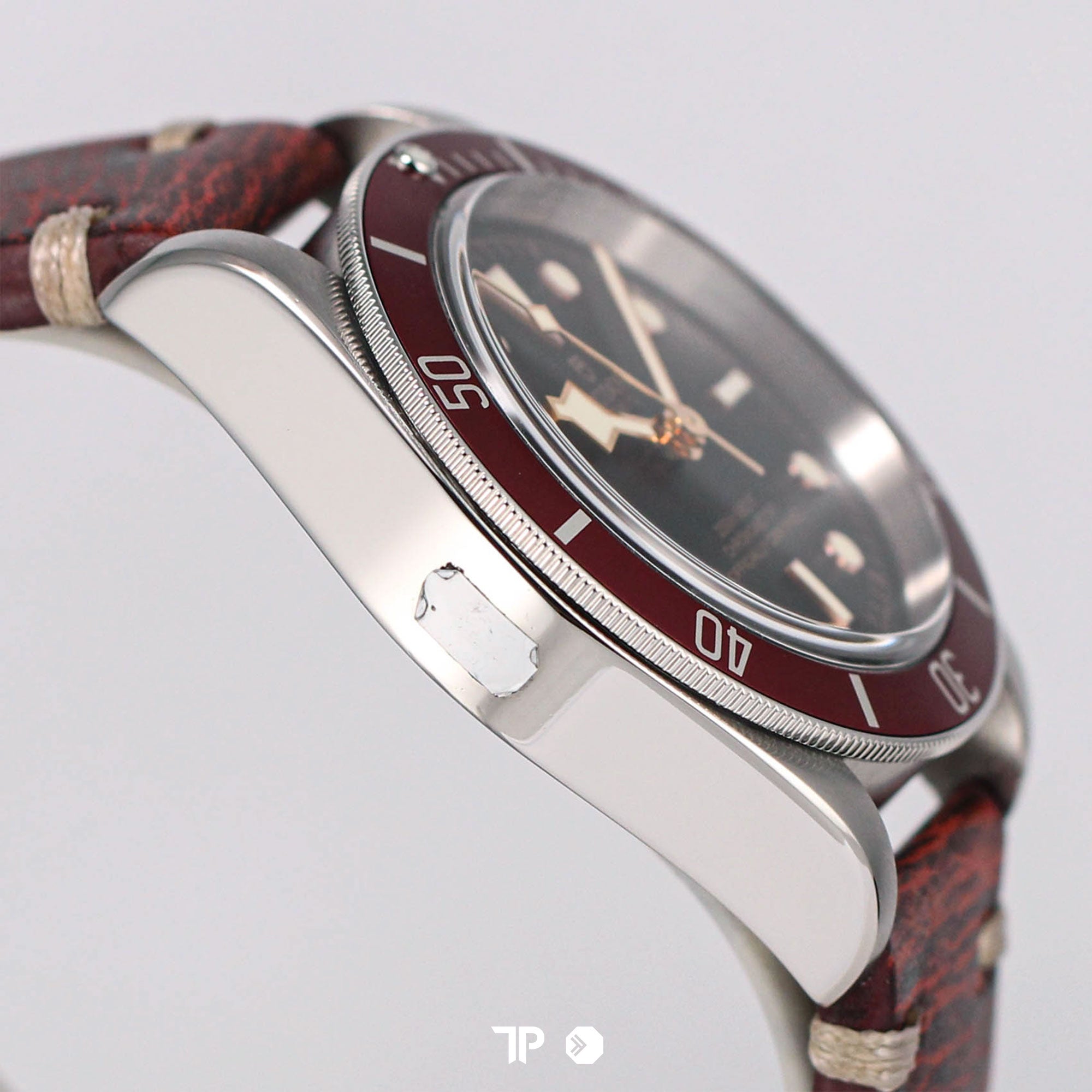 BlackBay Red Leather 41mm