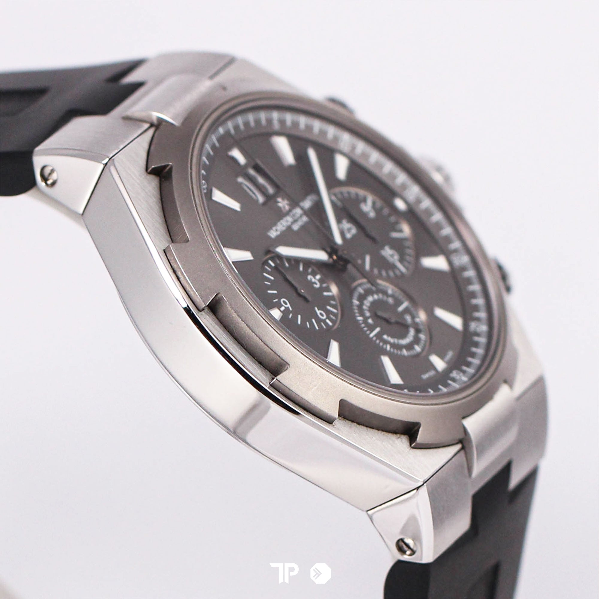 Overseas Chronograph Grey Dial Titanium Bezel 42mm