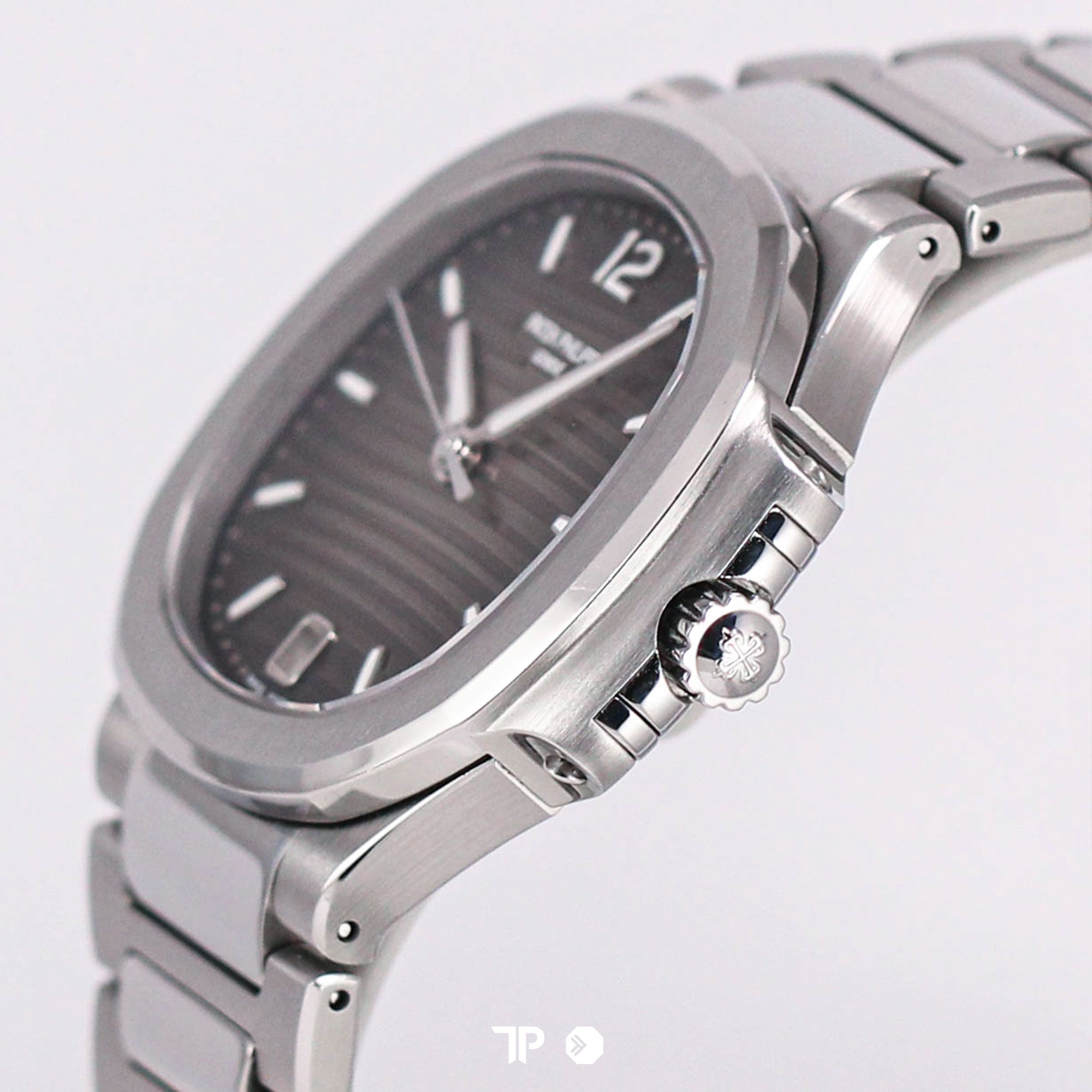 Nautilus Ladies Smoke Grey Dial 35mm 7118/1A (2020)