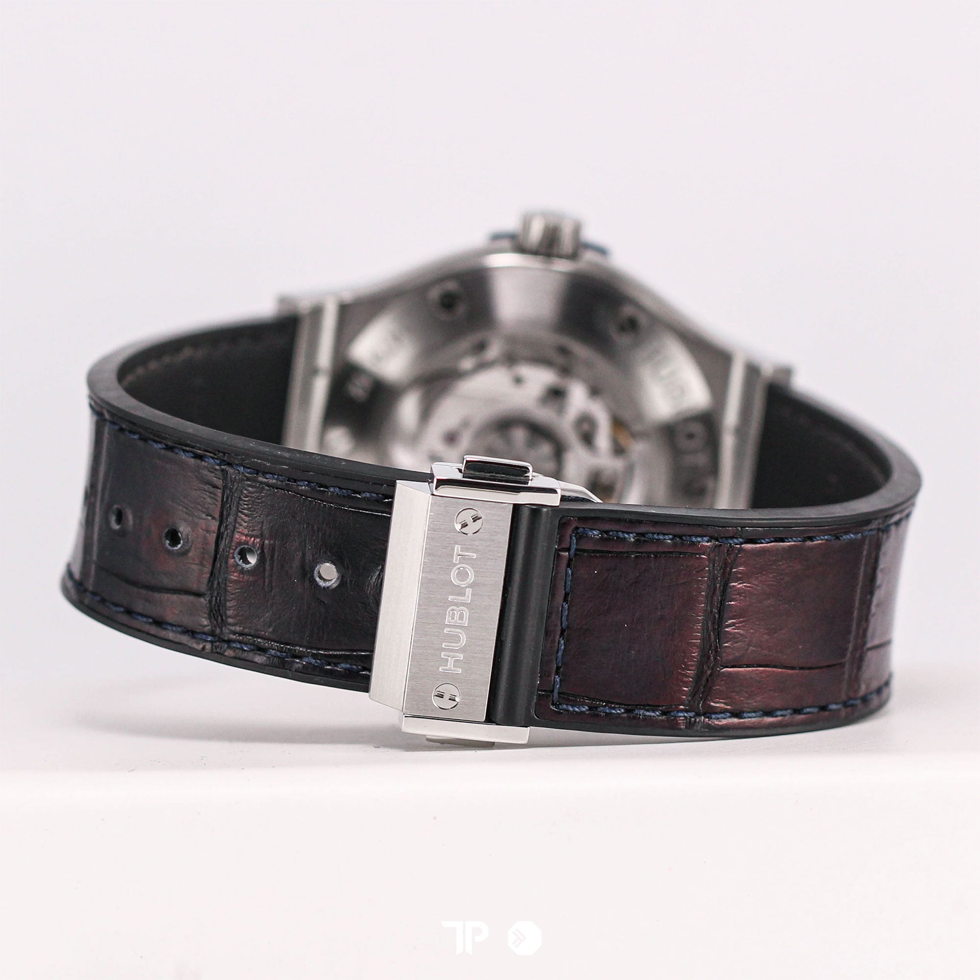 Classic Fusion Titanium 42mm Deep Blue Dial Titanium Case (2021)