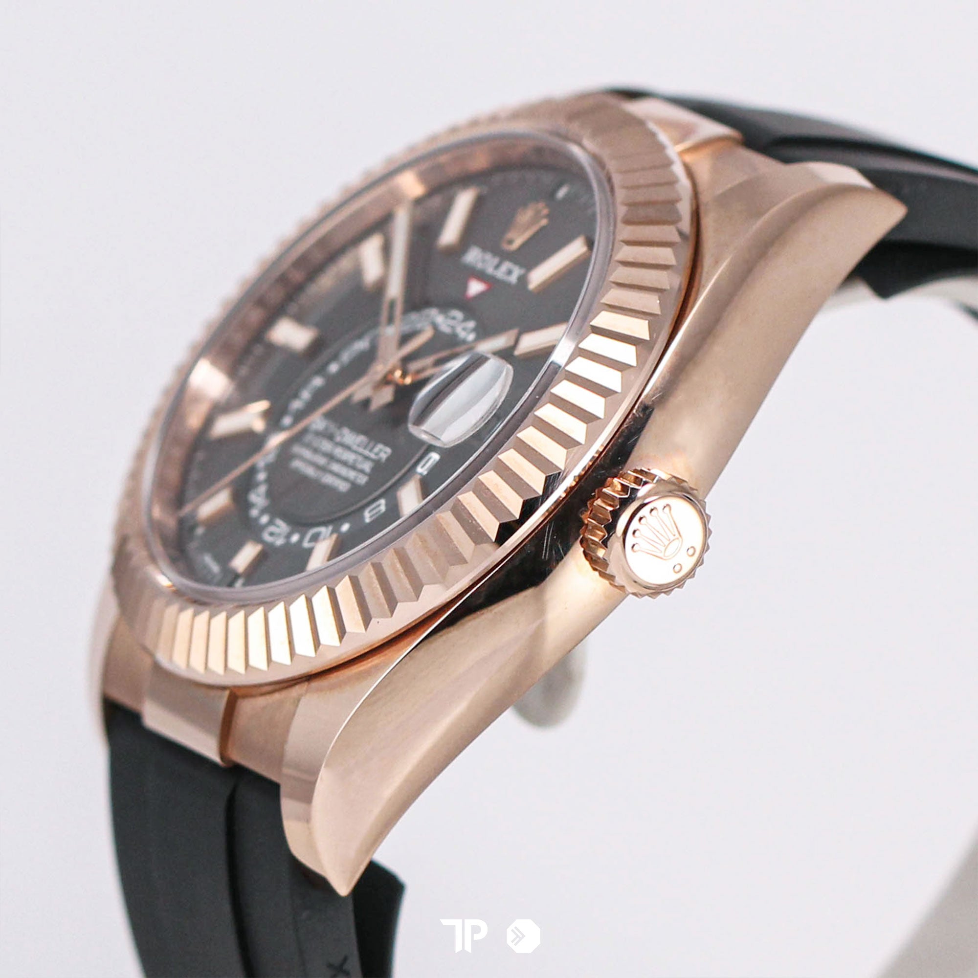 Sky-Dweller Rose Gold Oysterflex Rhodium Dial (NOS 2021)