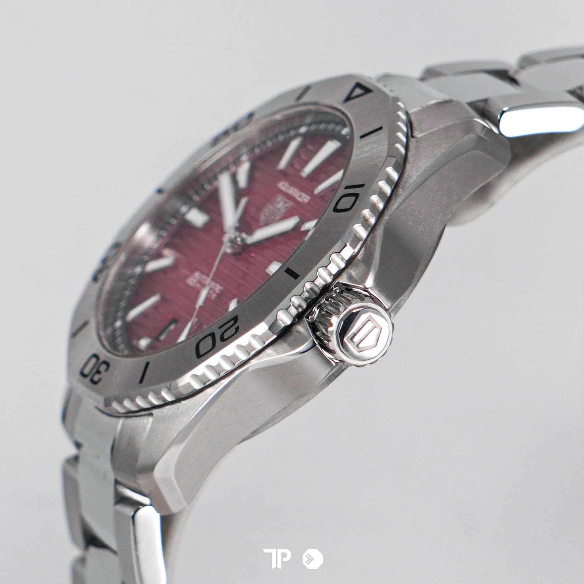 Aquaracer Professional Red Sunray (2024)
