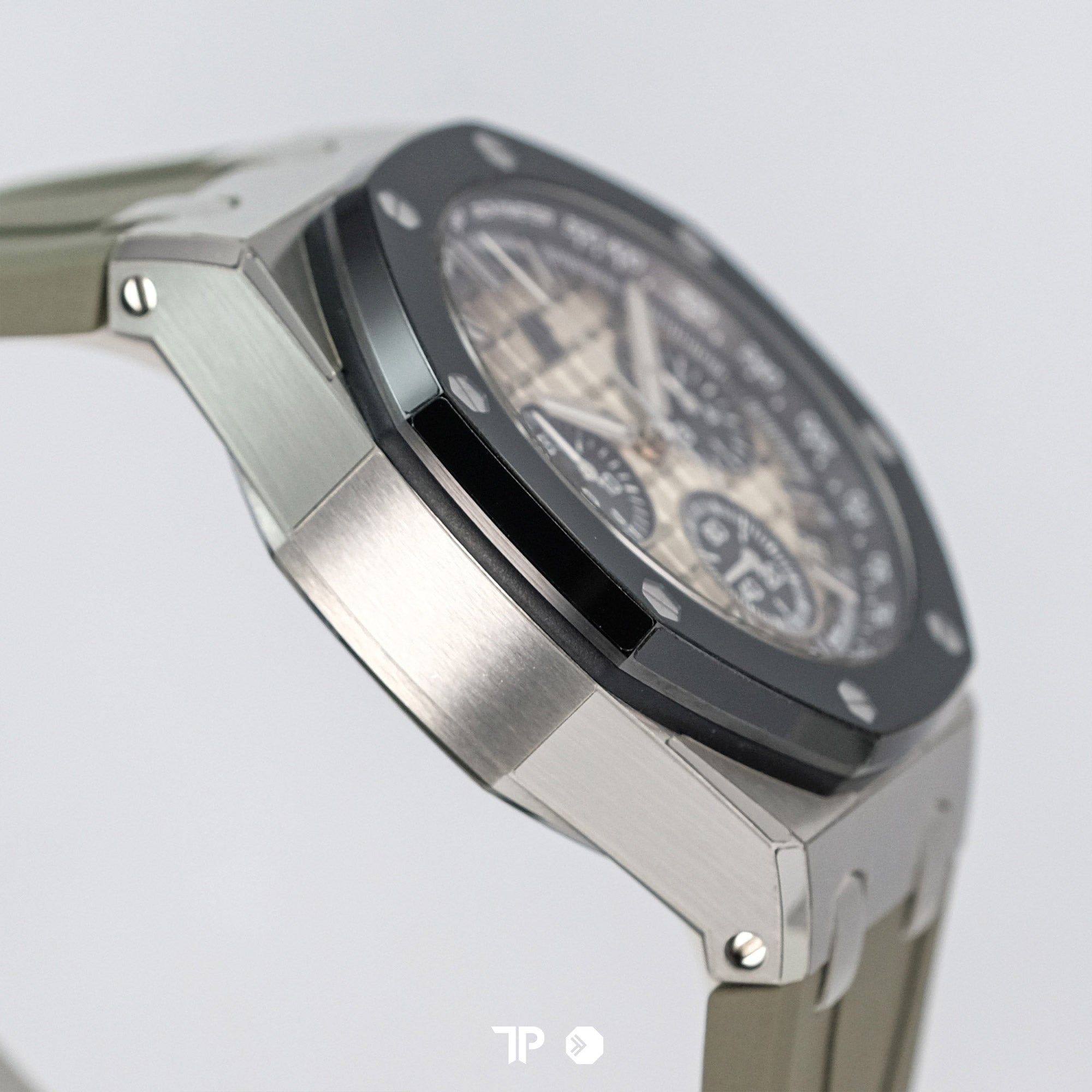 ROO Taupe Ceramic Bezel (2021)