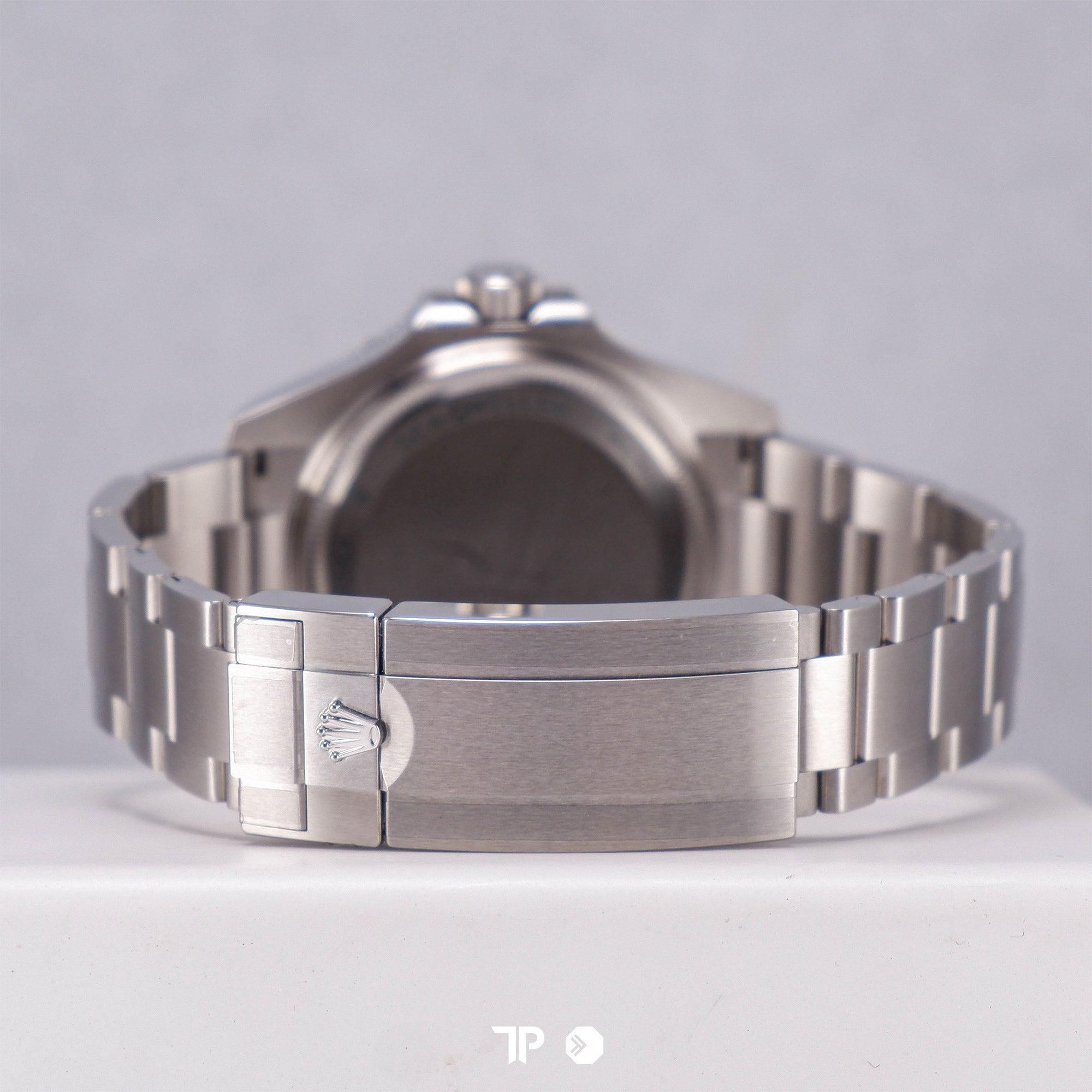 Deepsea Black (2013)