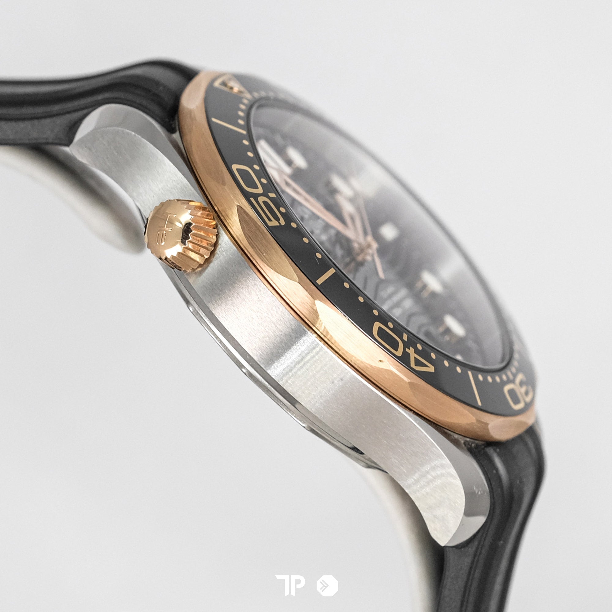 Seamaster Diver Sedna Rubber 42mm (2022)