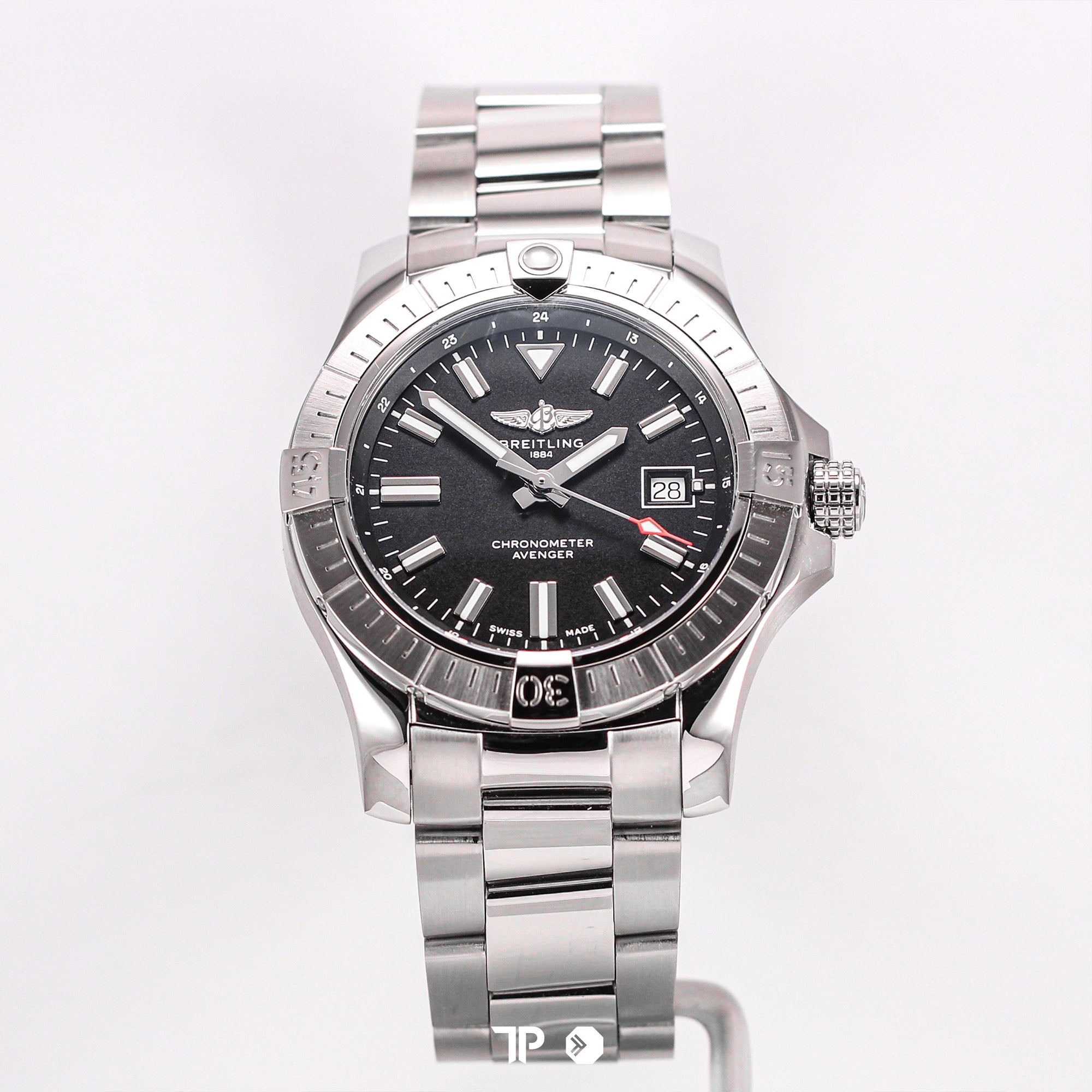 Avenger Black 43mm (2023)
