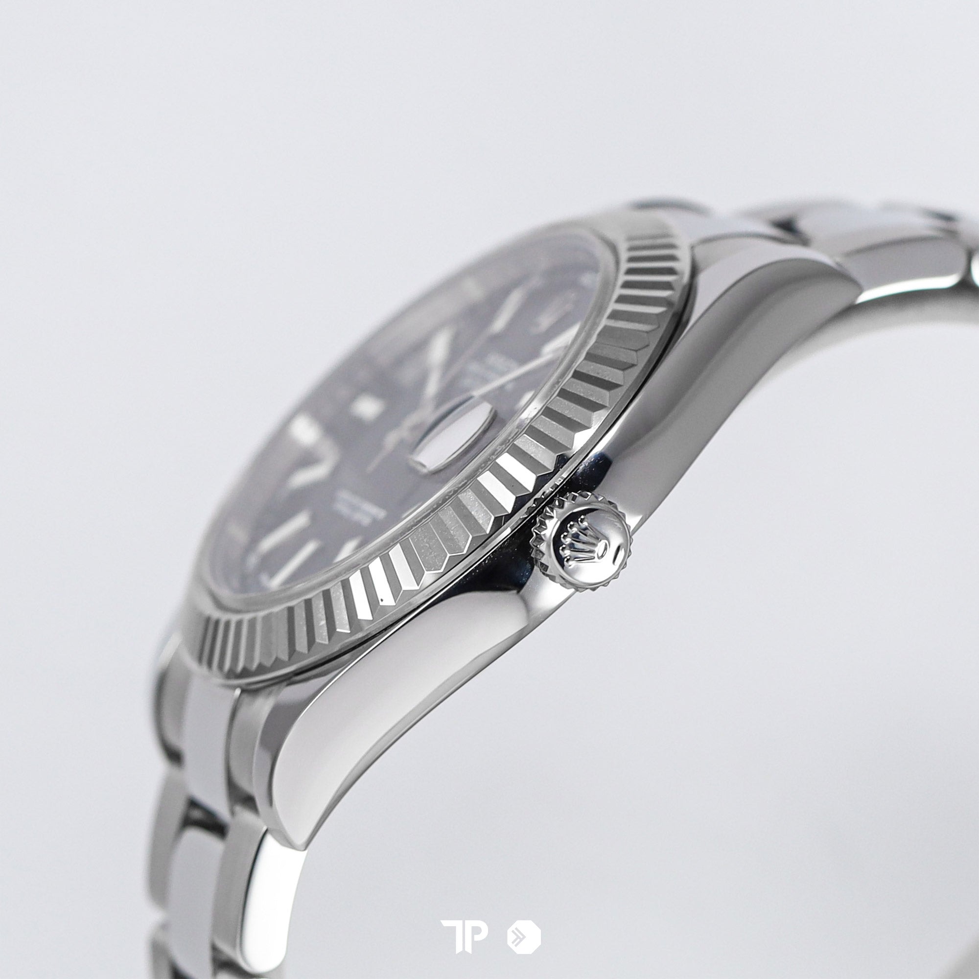 Datejust 41 Black Oyster White Gold Fluted Bezel (2012)