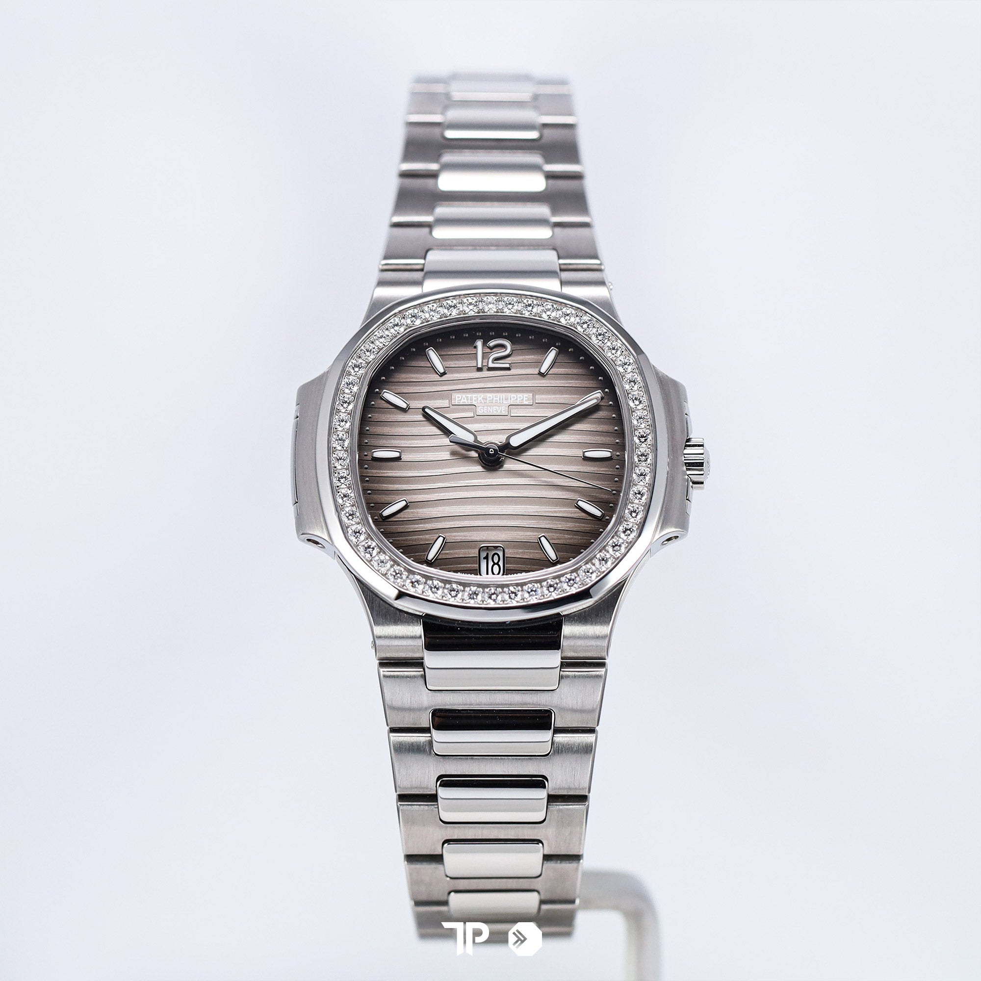 Nautilus 7018/1A-011 Grey Dial 33mm (2015)
