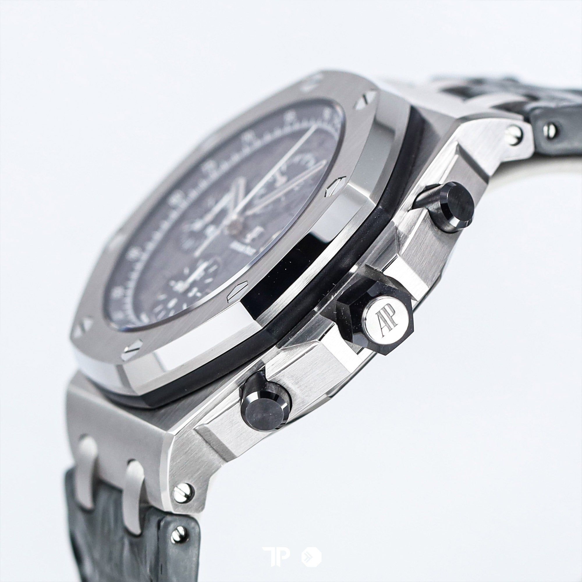 Royal Oak Offshore Grey Elephant 42mm (2016)