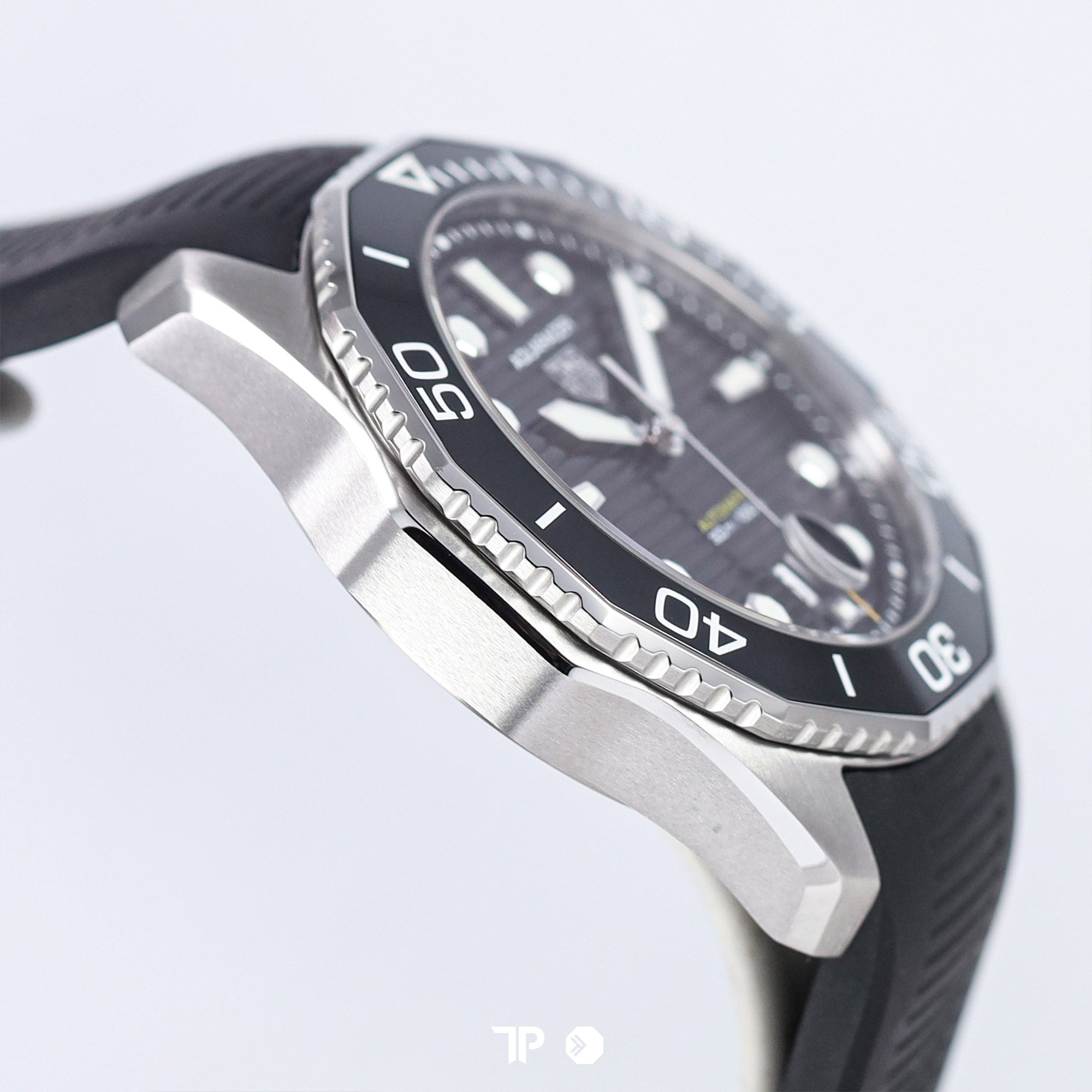 Aquaracer 300m Black Rubber 43mm NEW(2025)