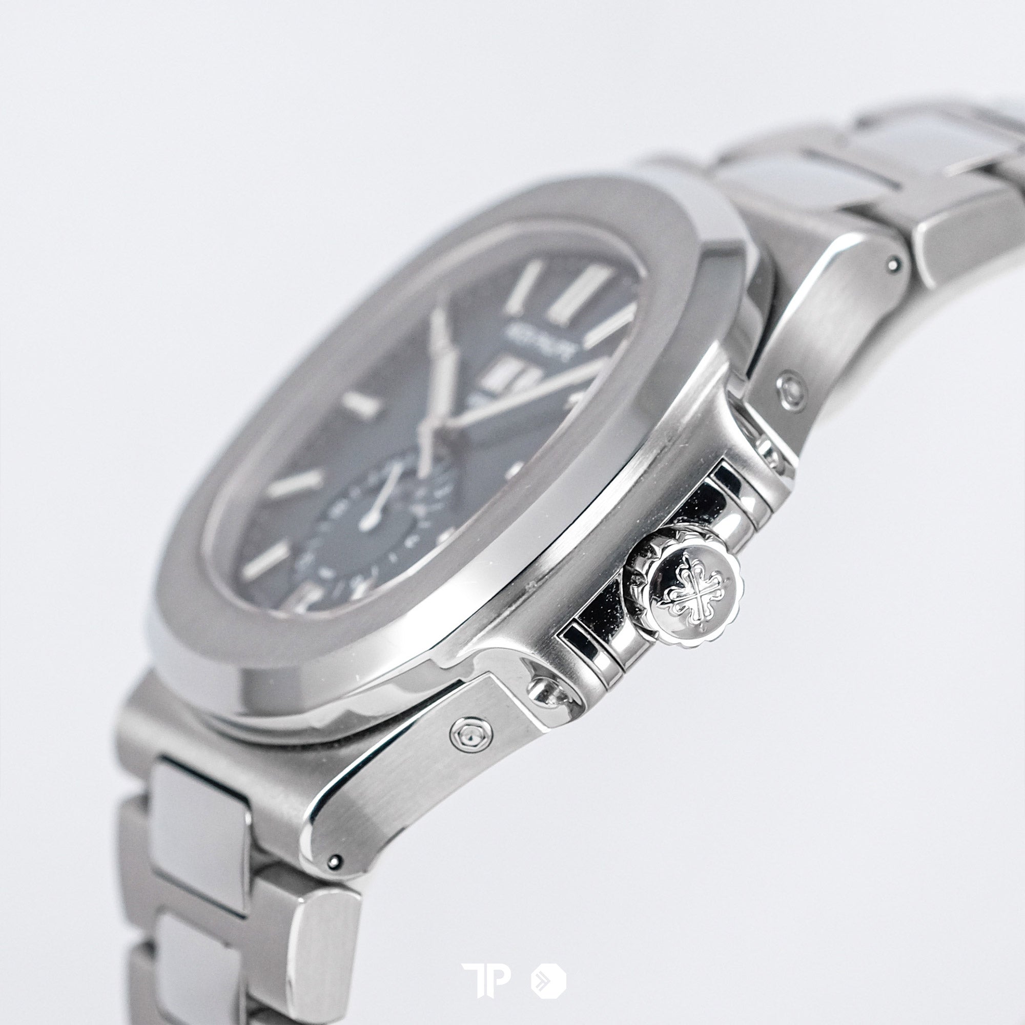 Nautilus 5726/1A Annual Calendar Moonphase Blue Dial 40mm (2022)