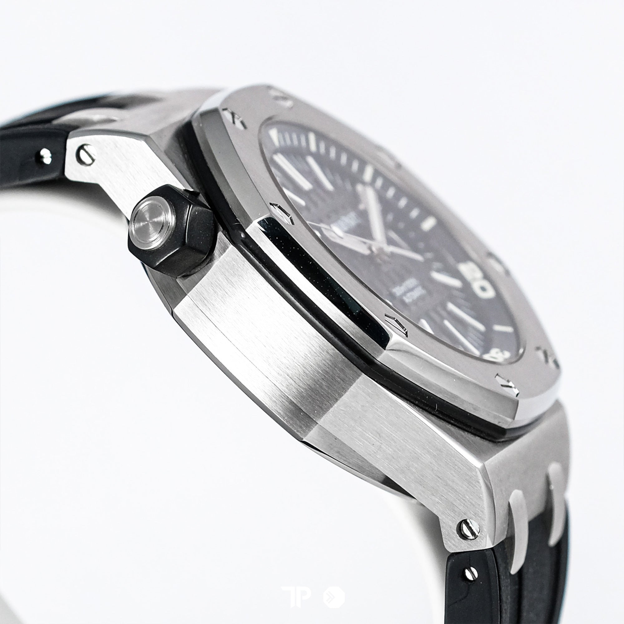 Royal Oak Offshore Diver 15703ST Black Dial 42mm (2011)