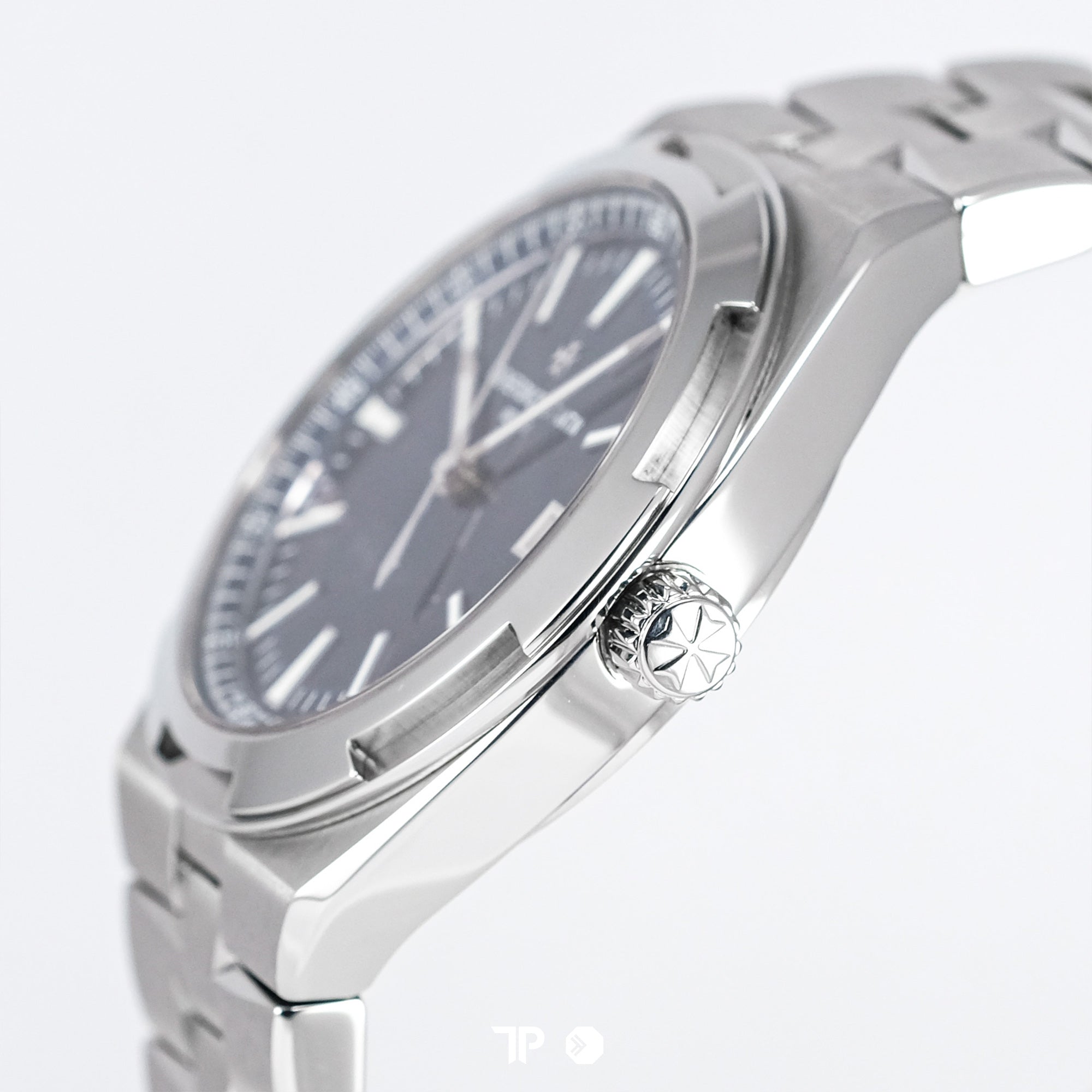 Overseas Blue Dial (2022)