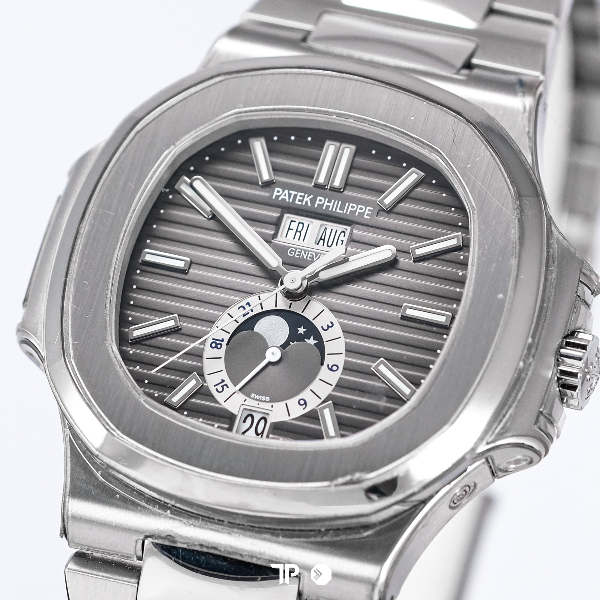 Nautilus 5726A Annual Calendar Moonphase 40.5mm (2020)