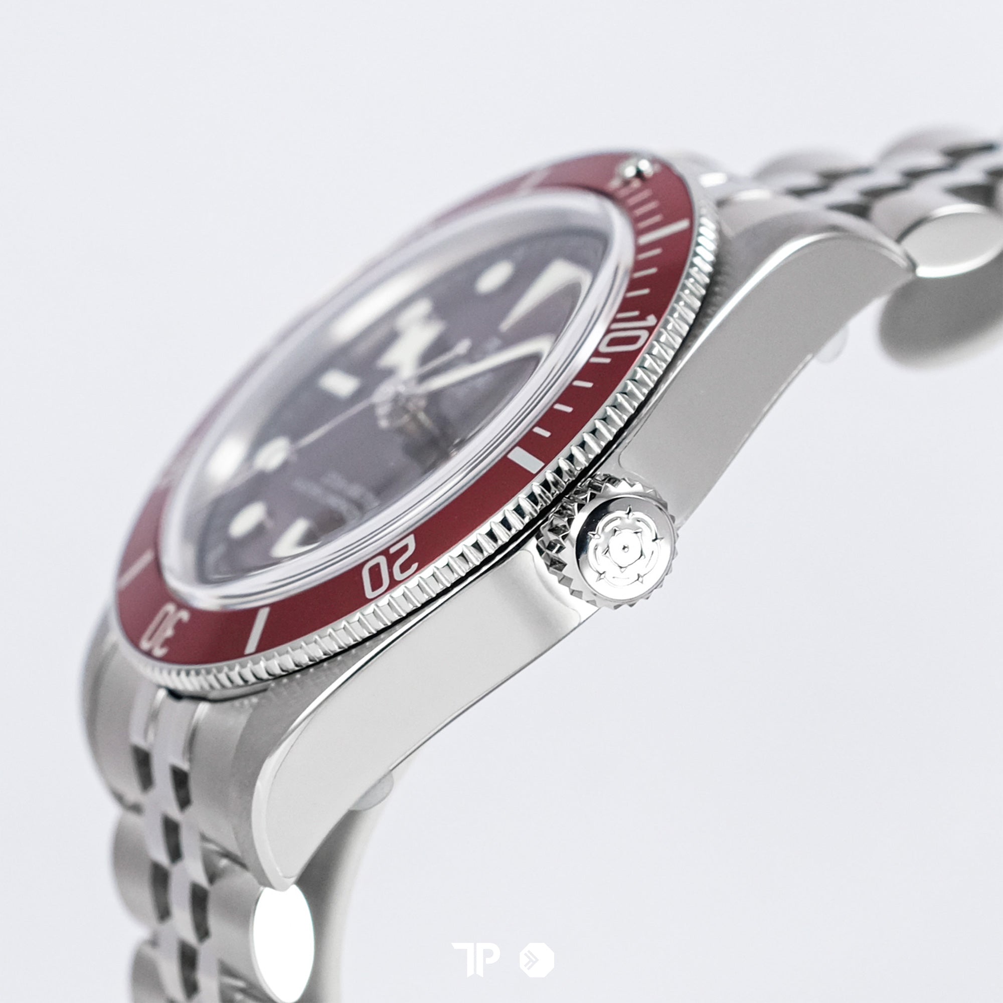BlackBay 58 Burgundy Red Dial Jubilee 39mm NEW(2025)