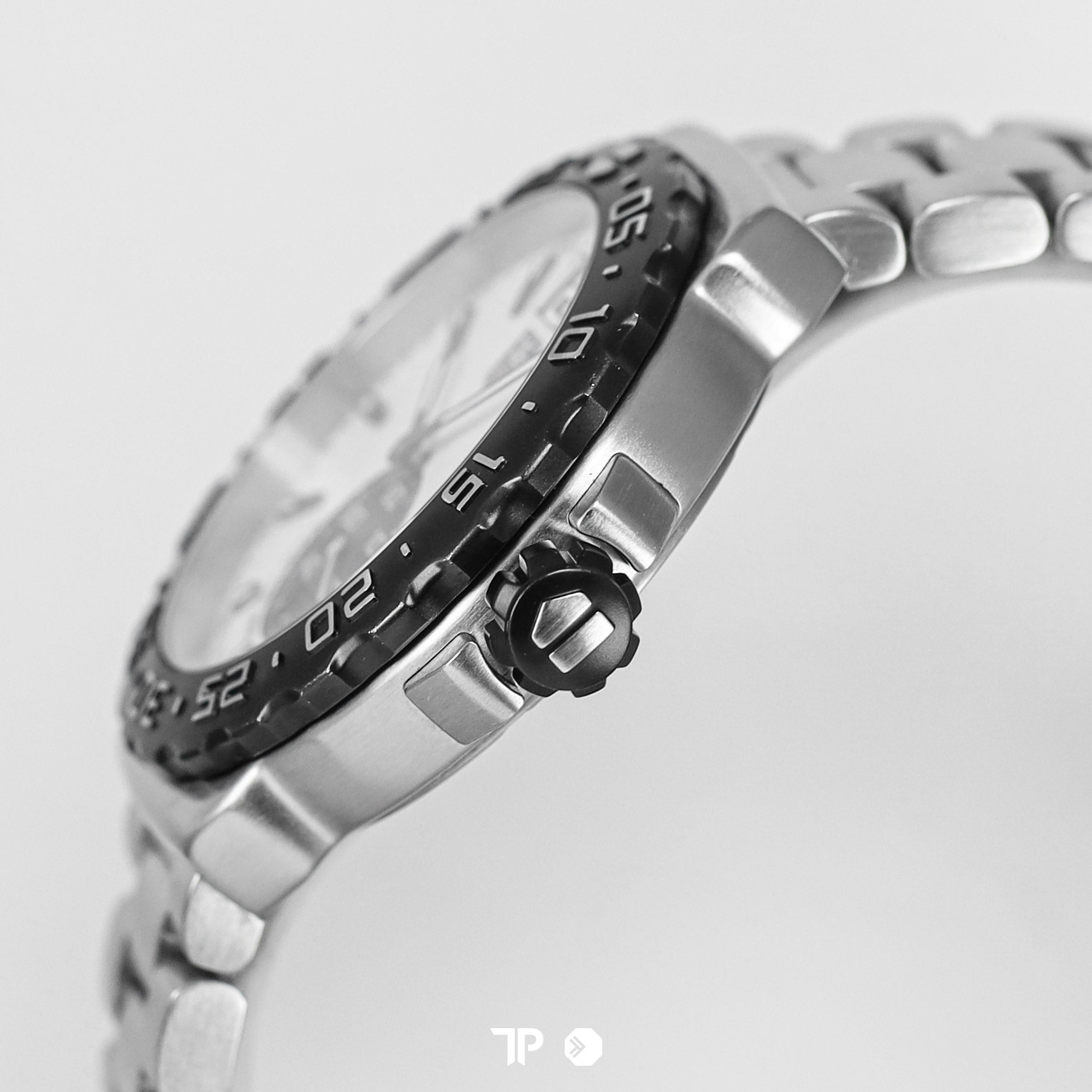 Formula 1 Quartz WAU1111 White 42mm (2014)