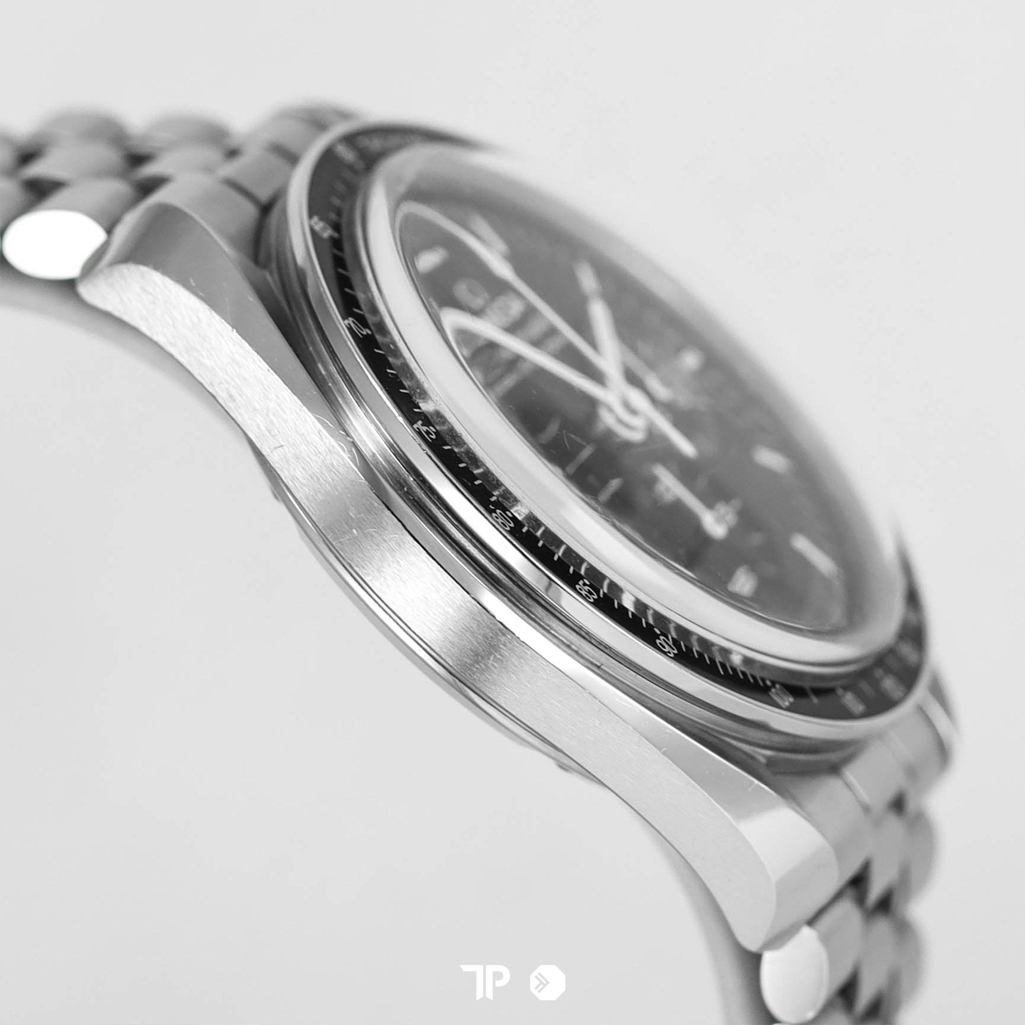 Speedmaster Hesalite Black Dial 42mm (2022)