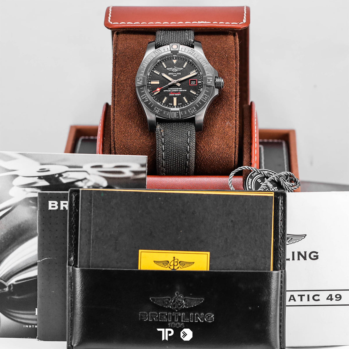 Avenger Blackbird Titanium 44mm (2016)