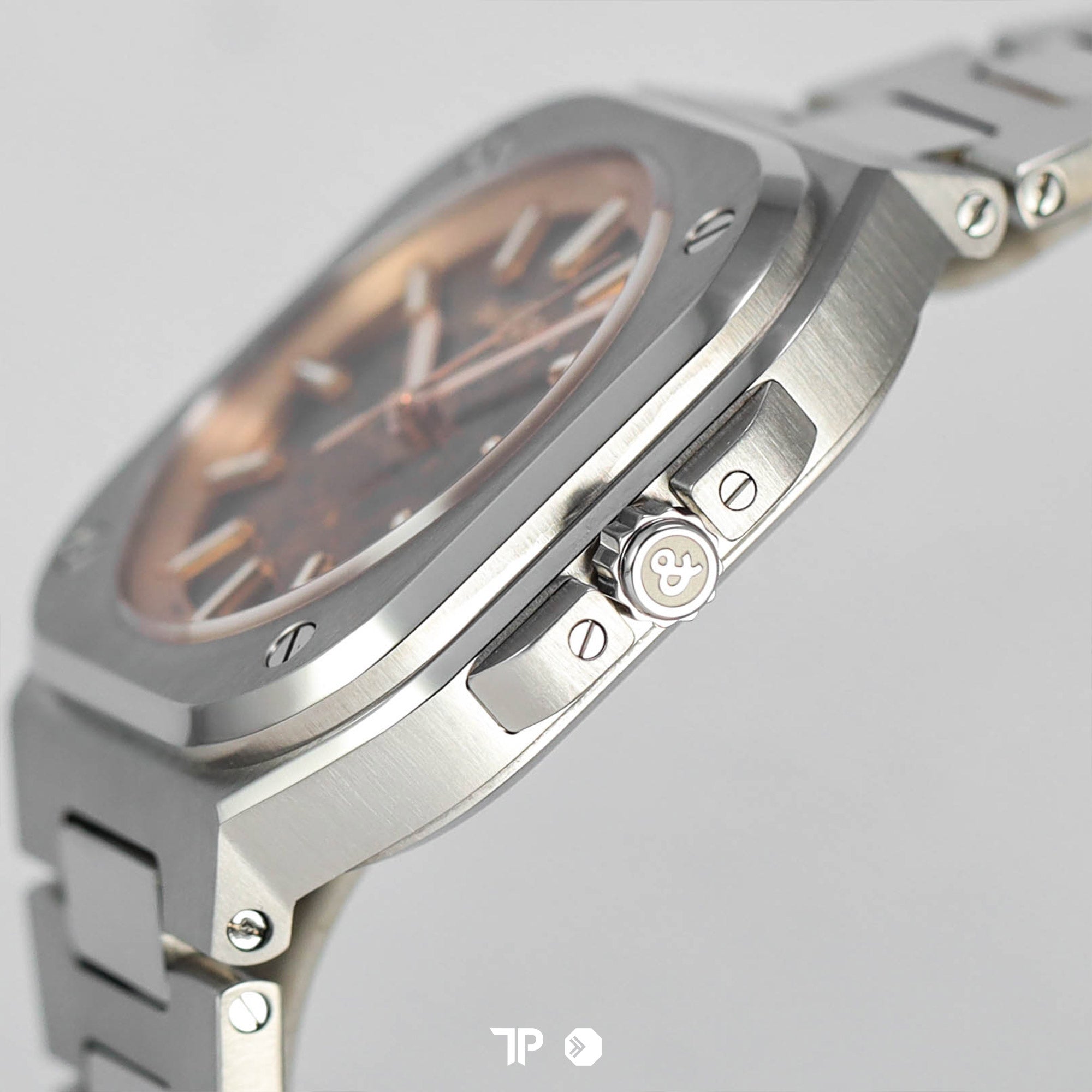 BR-05 Skeleton Golden 40mm (2024)