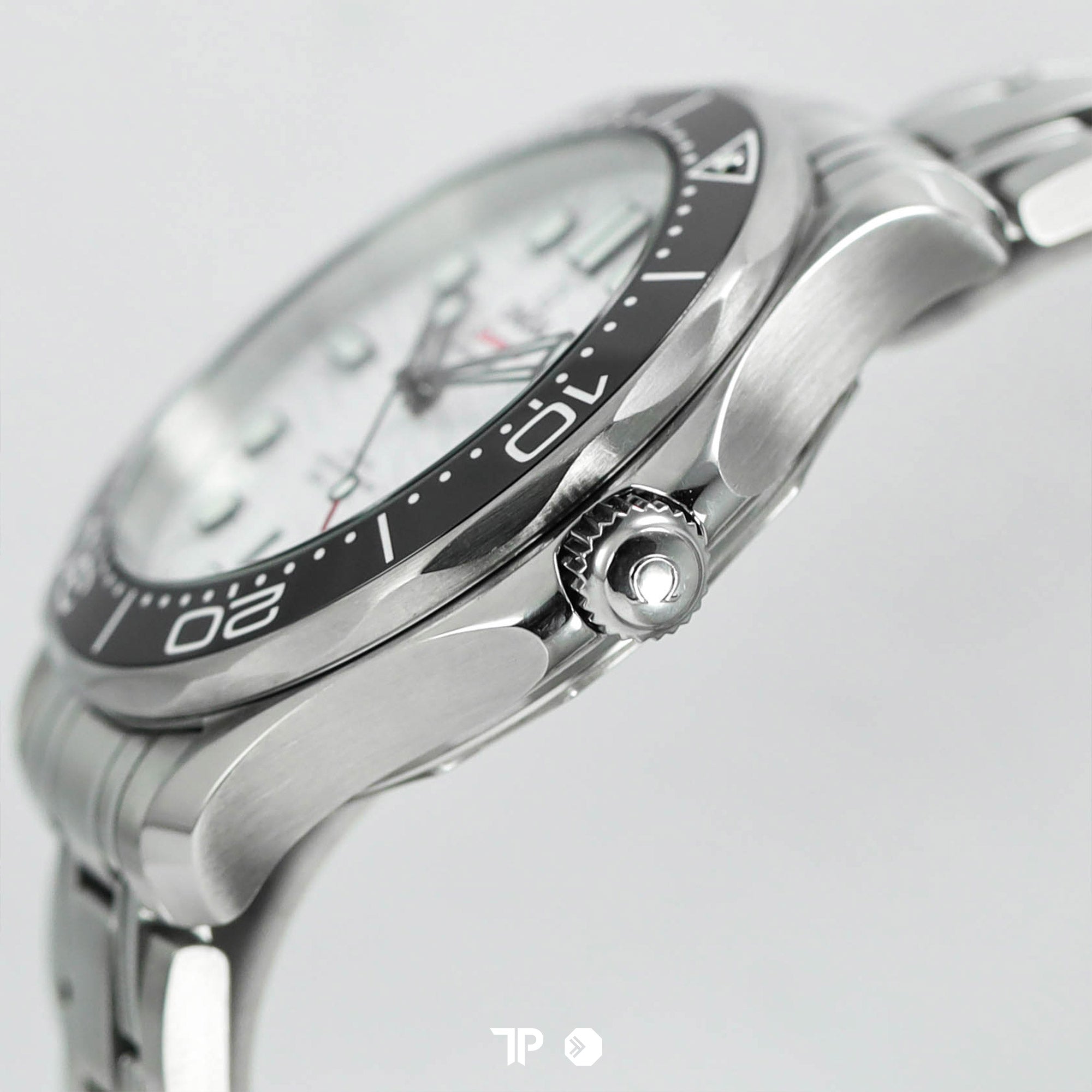 Seamaster Diver White Wave Dial Ceramic Bezel 42mm (2020)