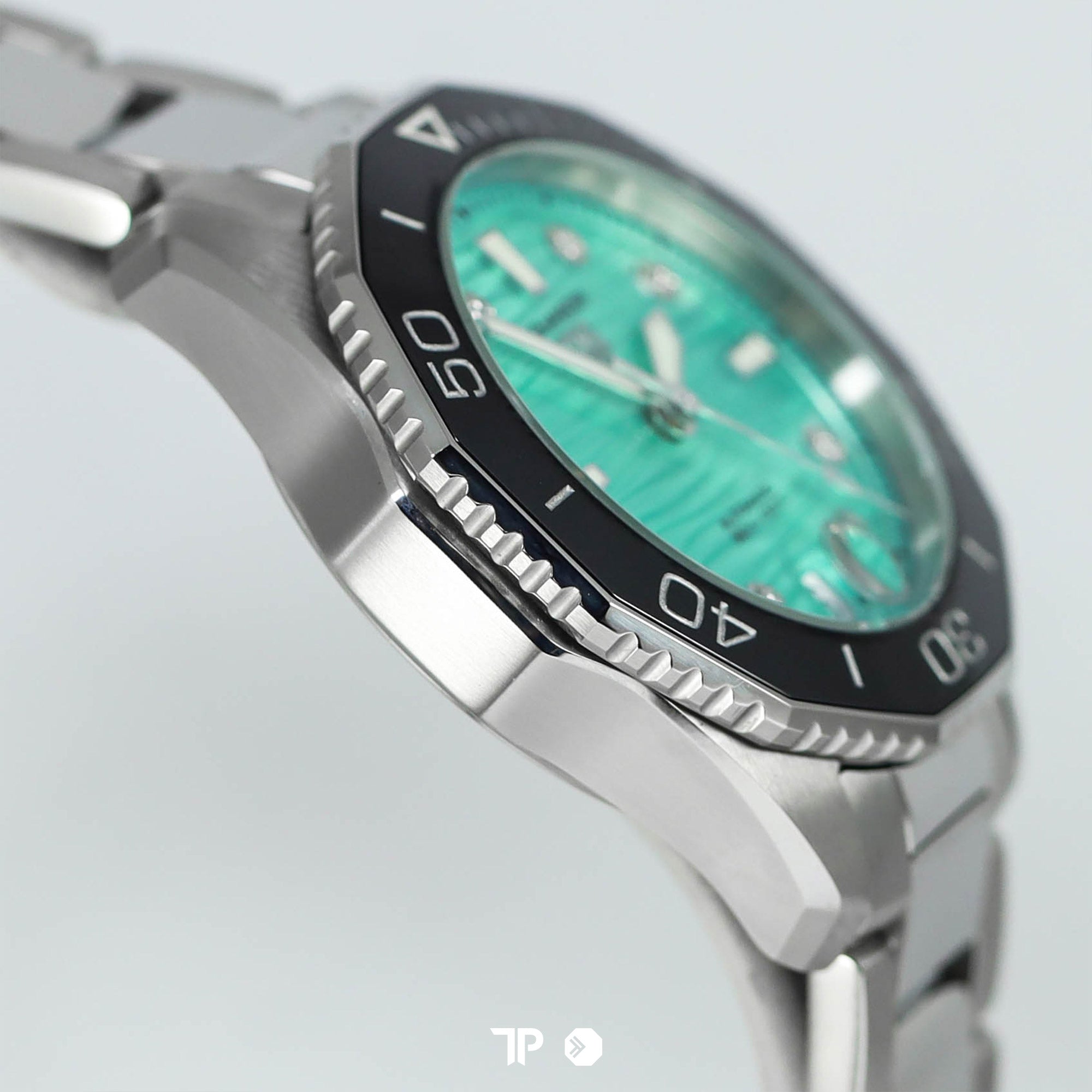 Aquaracer Professional 300 Turquoise Diamond 36mm (2024)