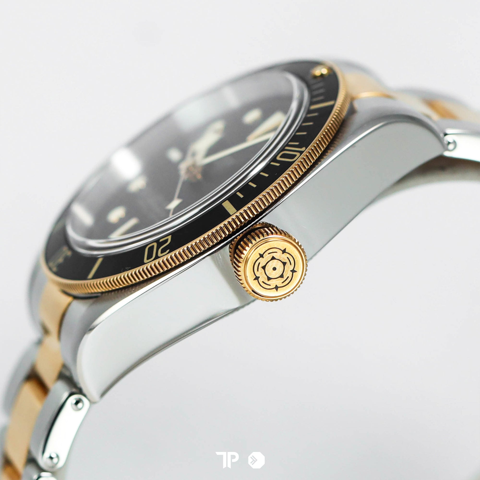 Blackbay 41 S&G Heritage Black Twotone Yelowgold Black Dial (2021)