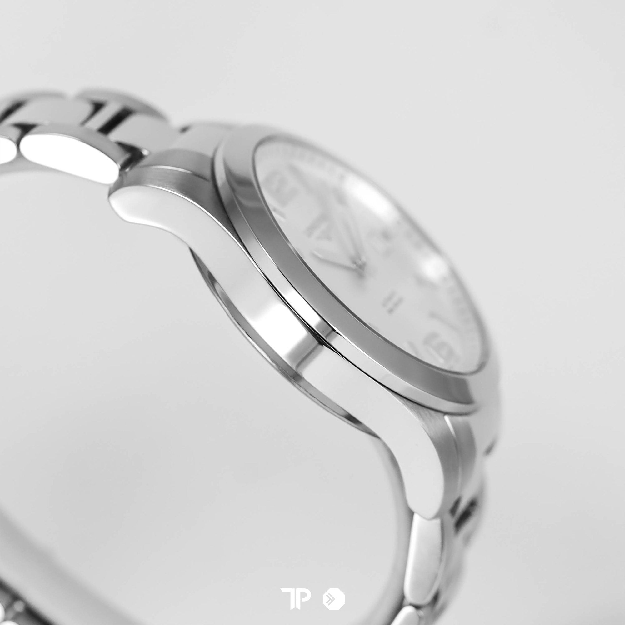 Conquest White Automatic 41mm (2012)