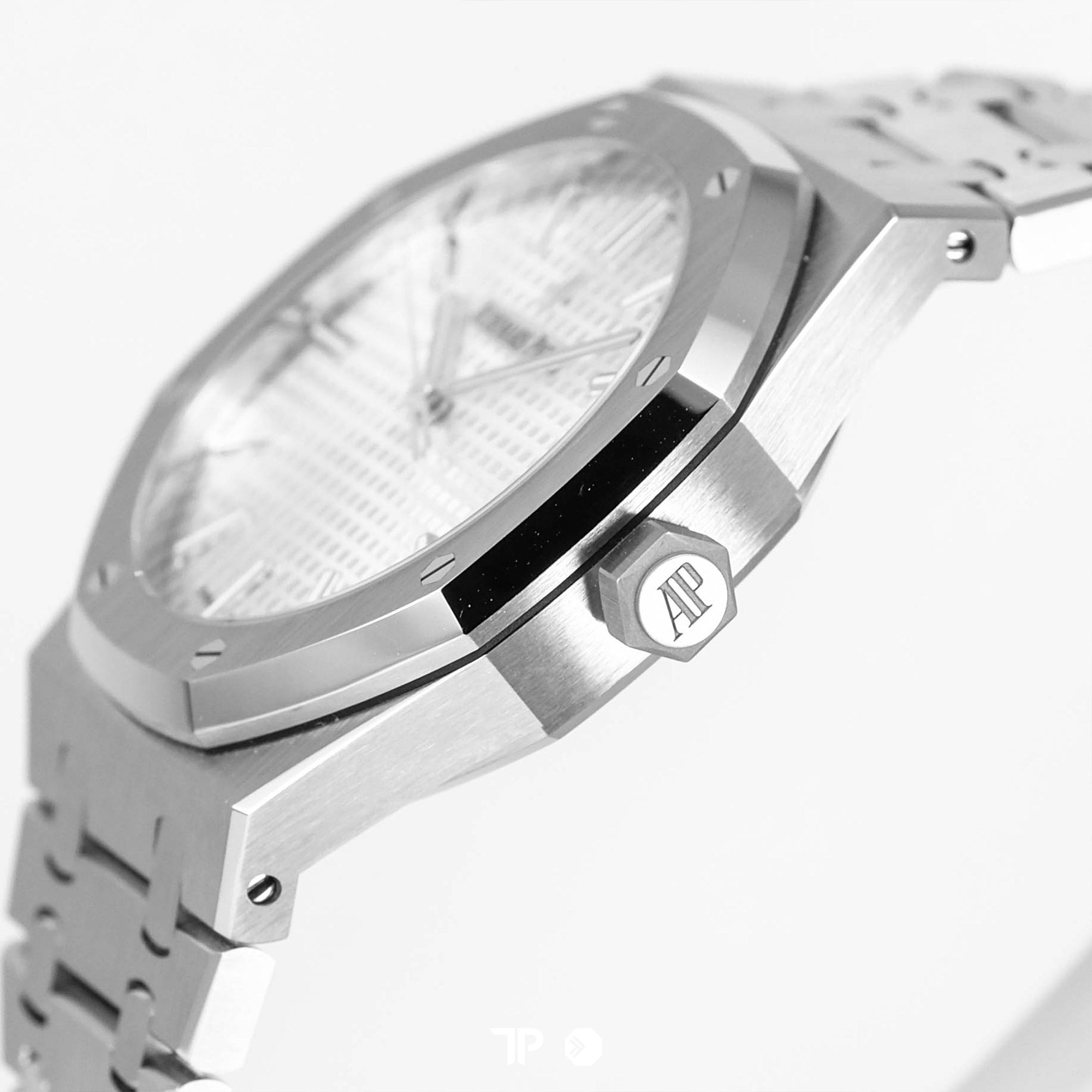 Royal Oak Offshore 15500 White Dial 41mm (2020)
