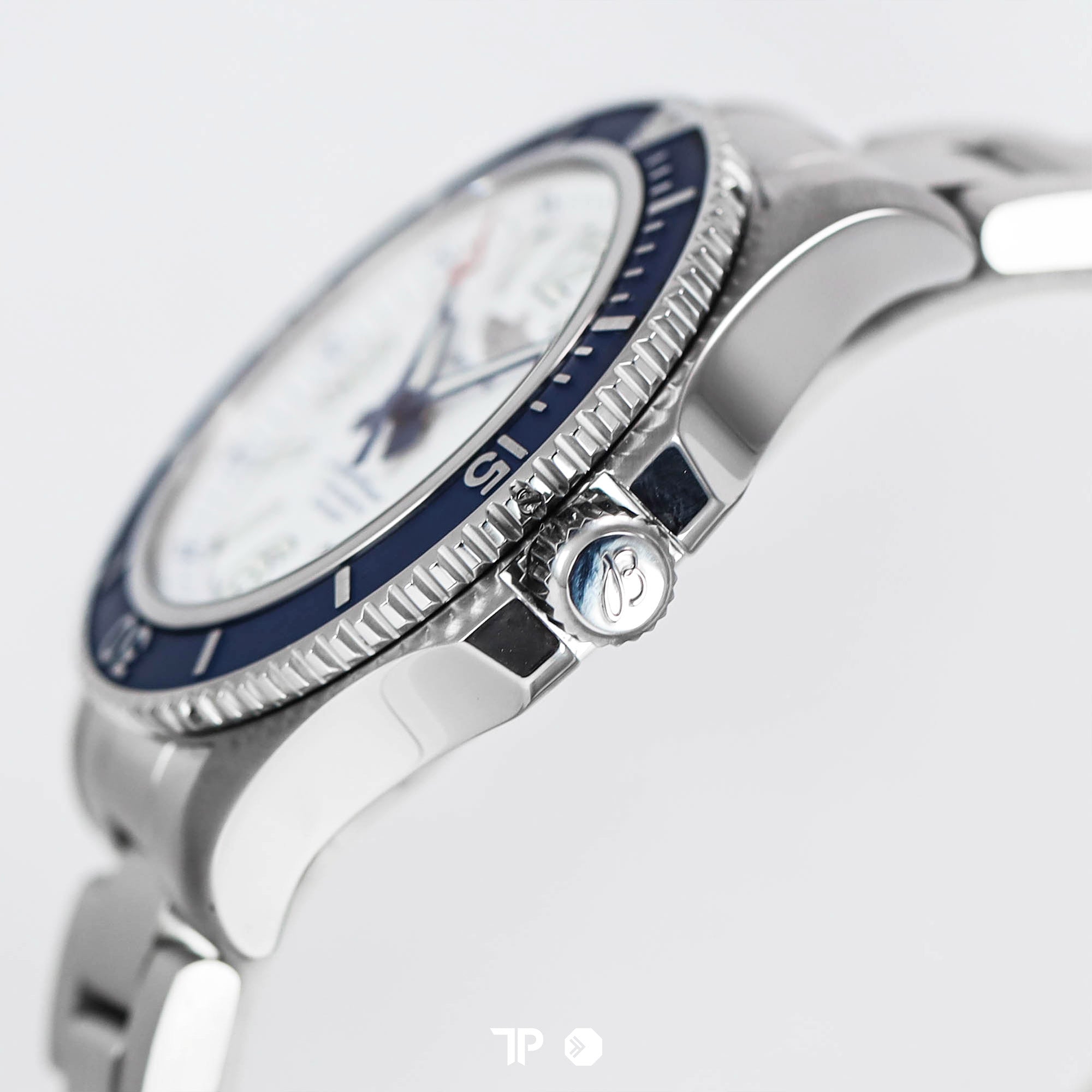 Superocean Automatic 42 White Dial Blue Bezel (2022)