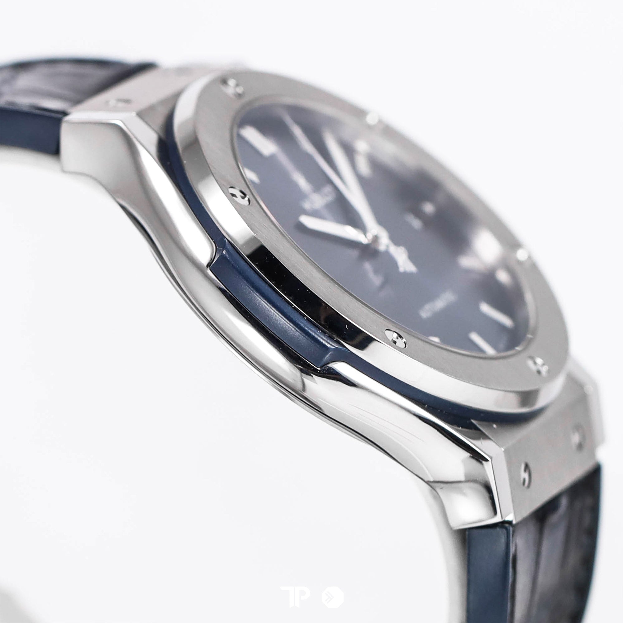 Classic Fusion 45mm Blue Titanium Leather (2023)