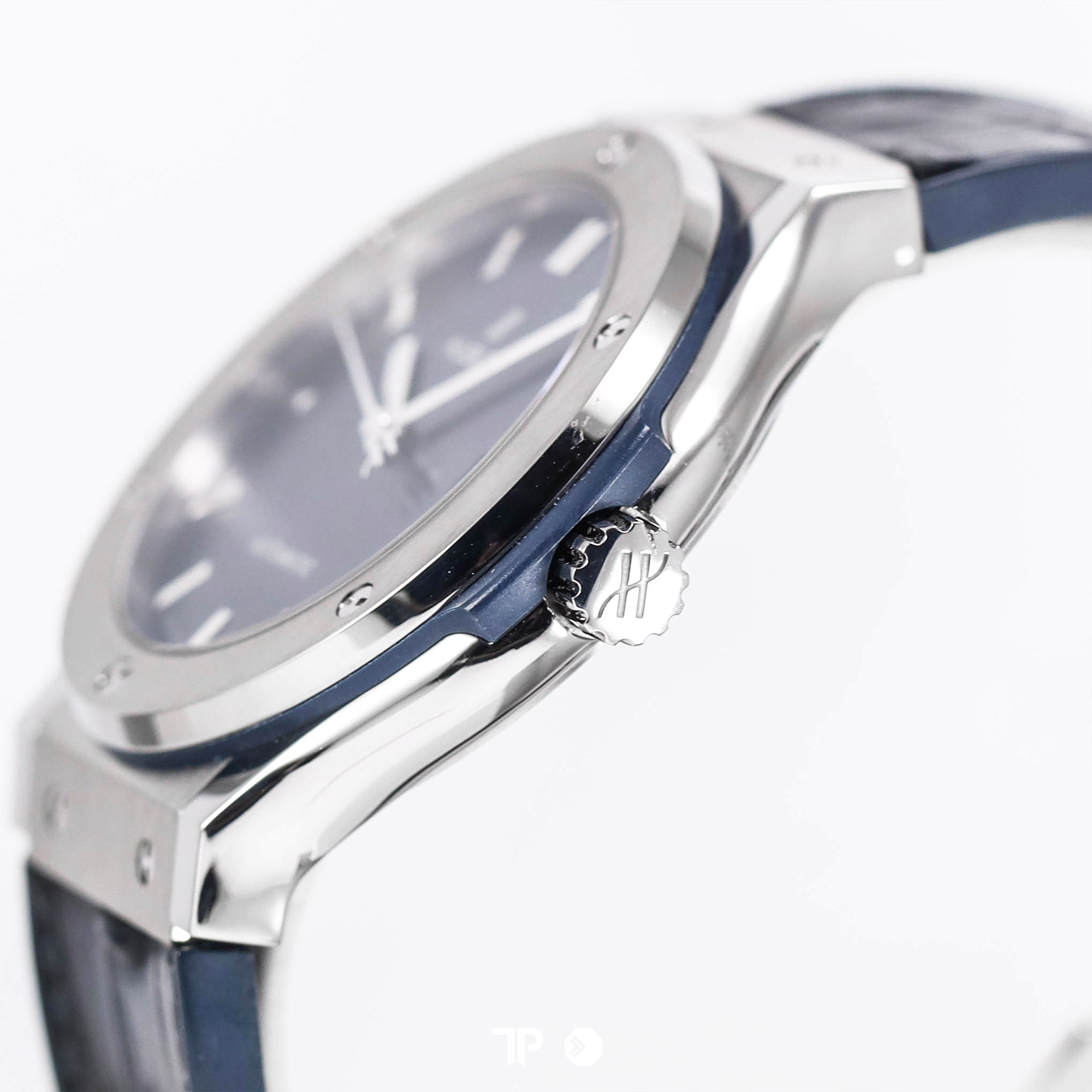 Classic Fusion 45mm Blue Titanium Leather (2023)