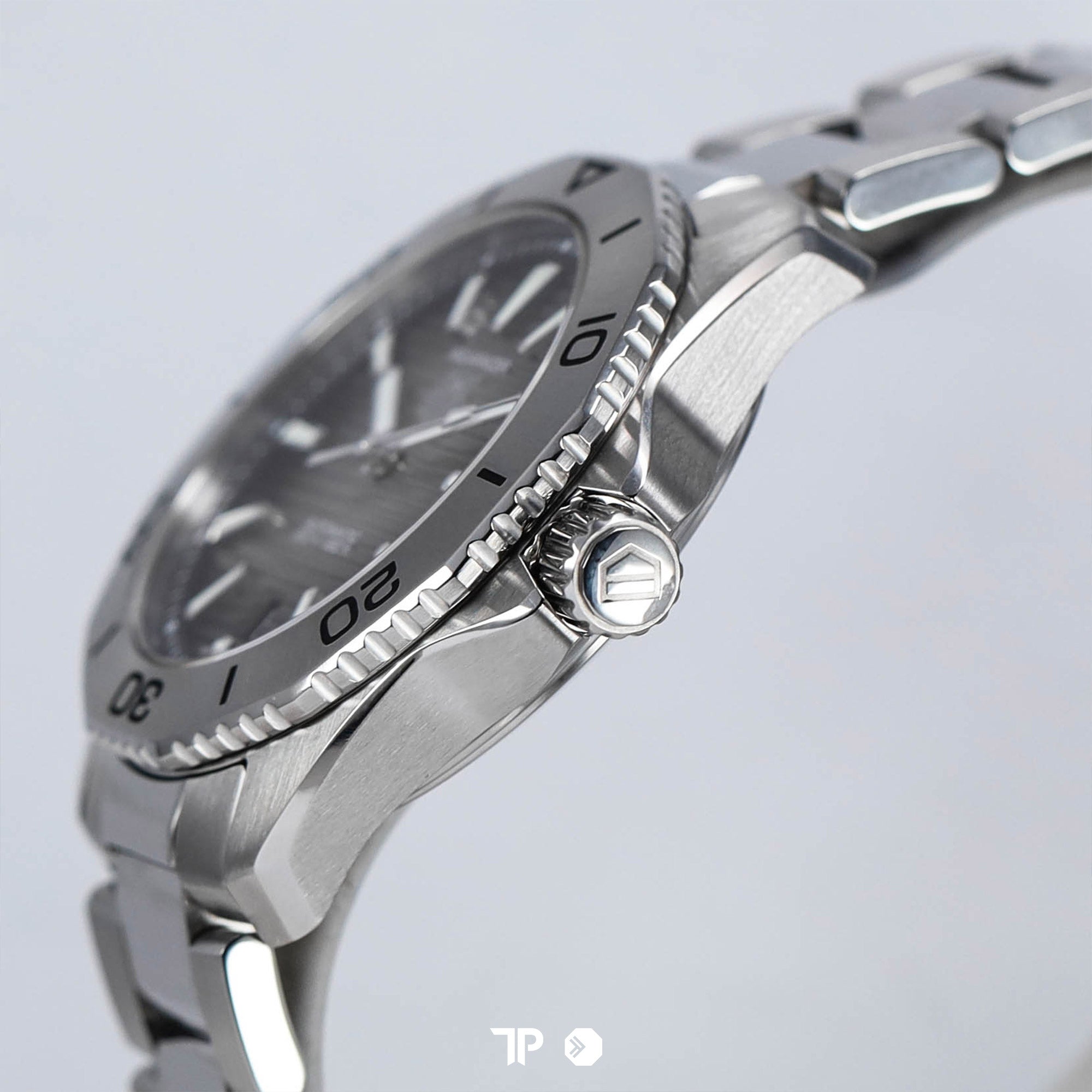 Aquaracer Cal 5 Professional 200m 40mm