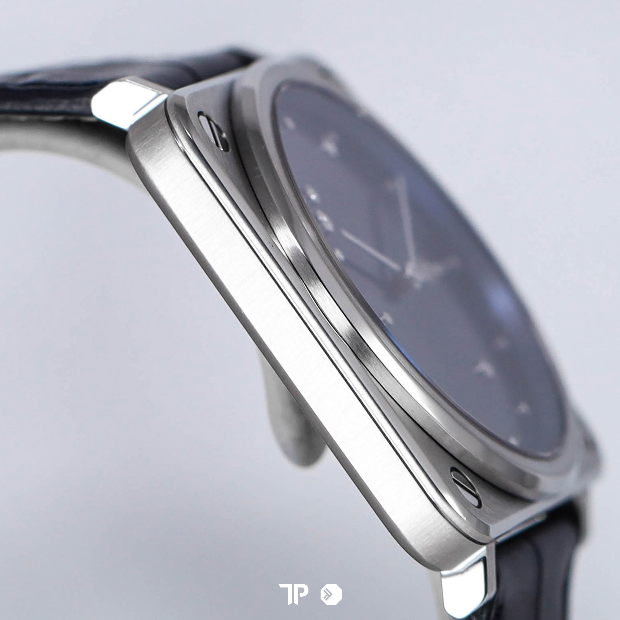 BR S Blue Diamond Eagle 39mm (2021)
