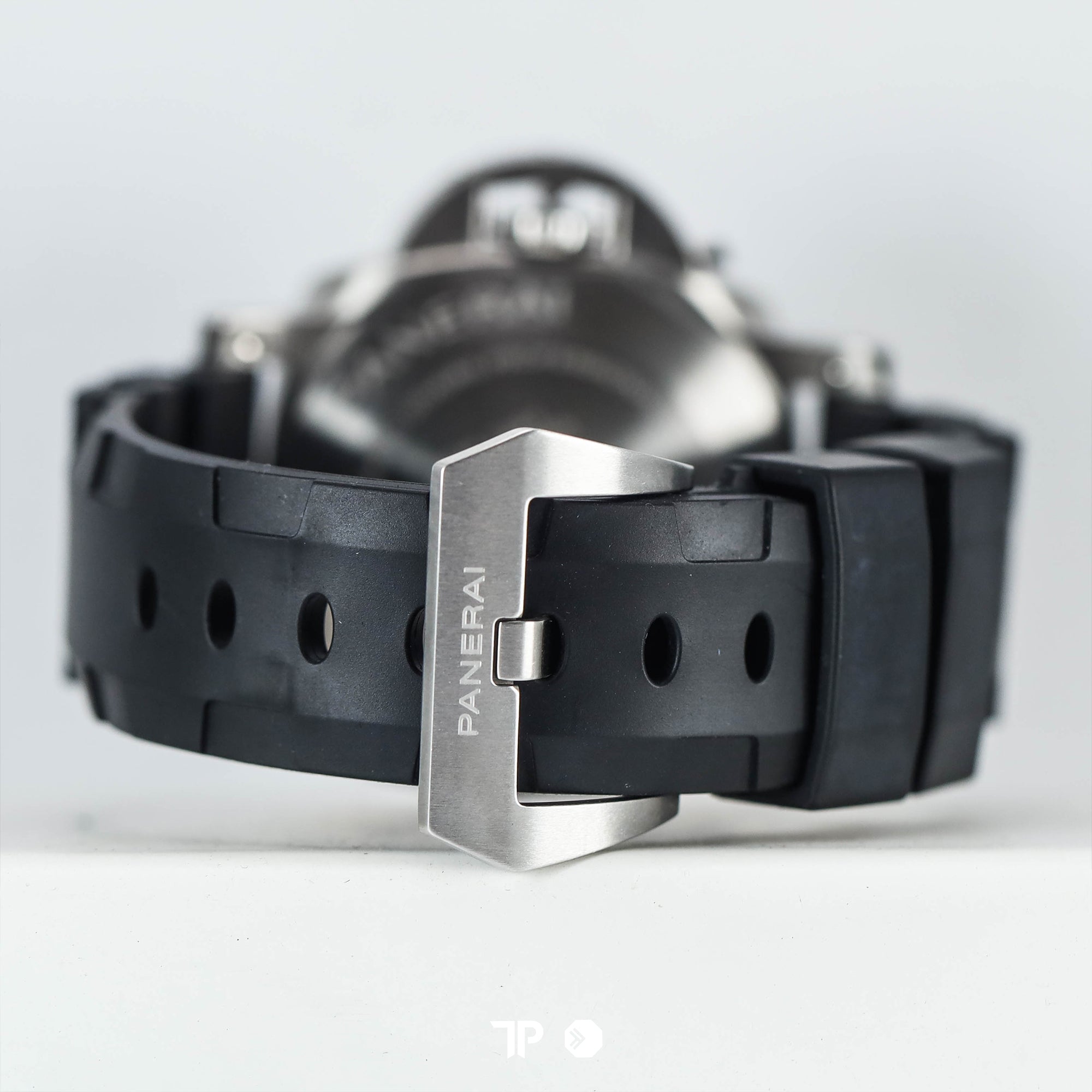 Luminor Submersible PAM 973 Black Dial 42mm (2022)