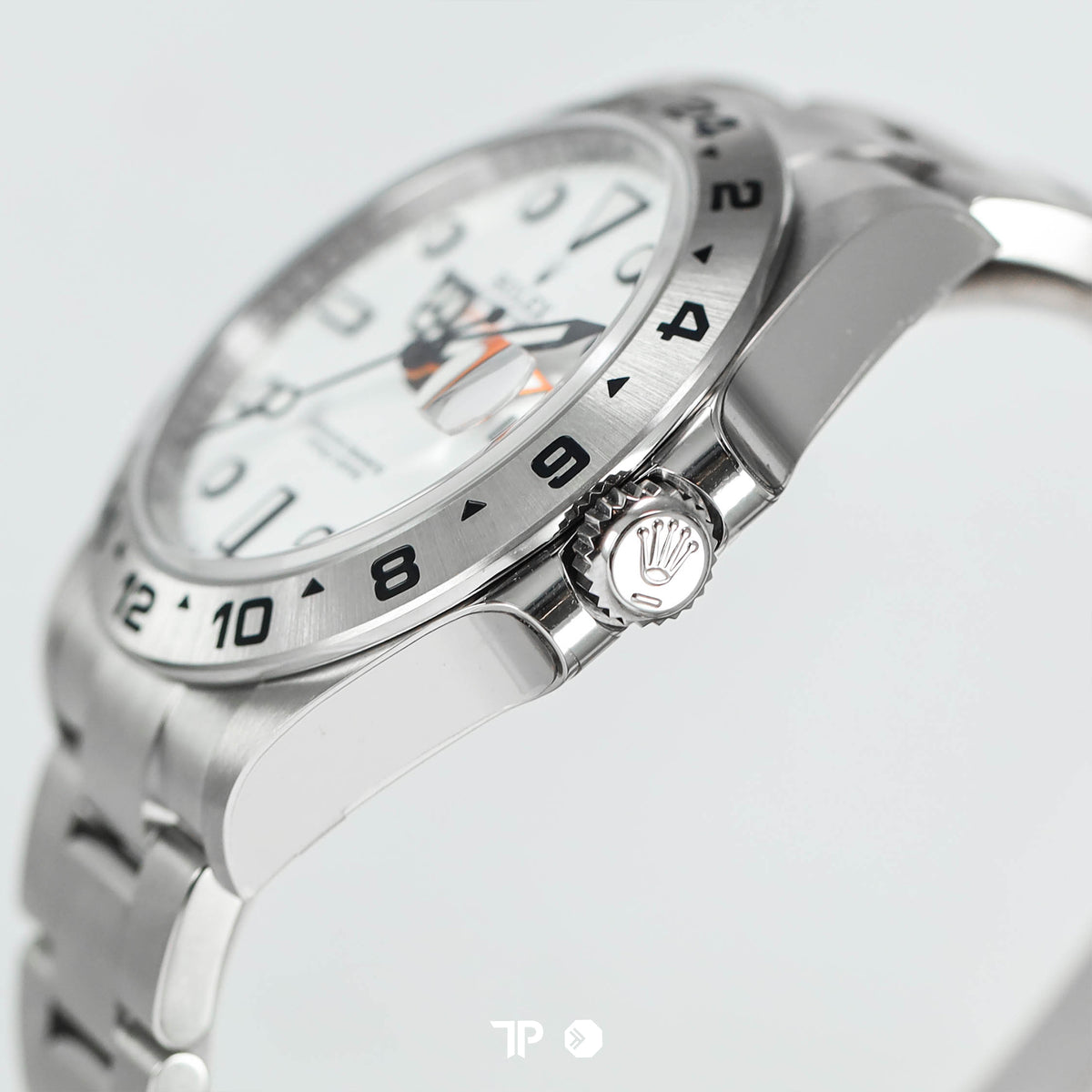 EXPLORER-II White Dial 42mm (2015)