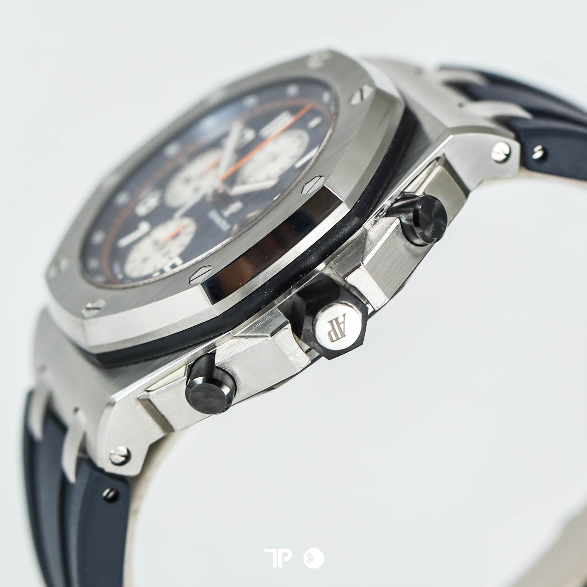 Royal Oak Offshore Navy Blue Dial Rubber 42mm (2016)