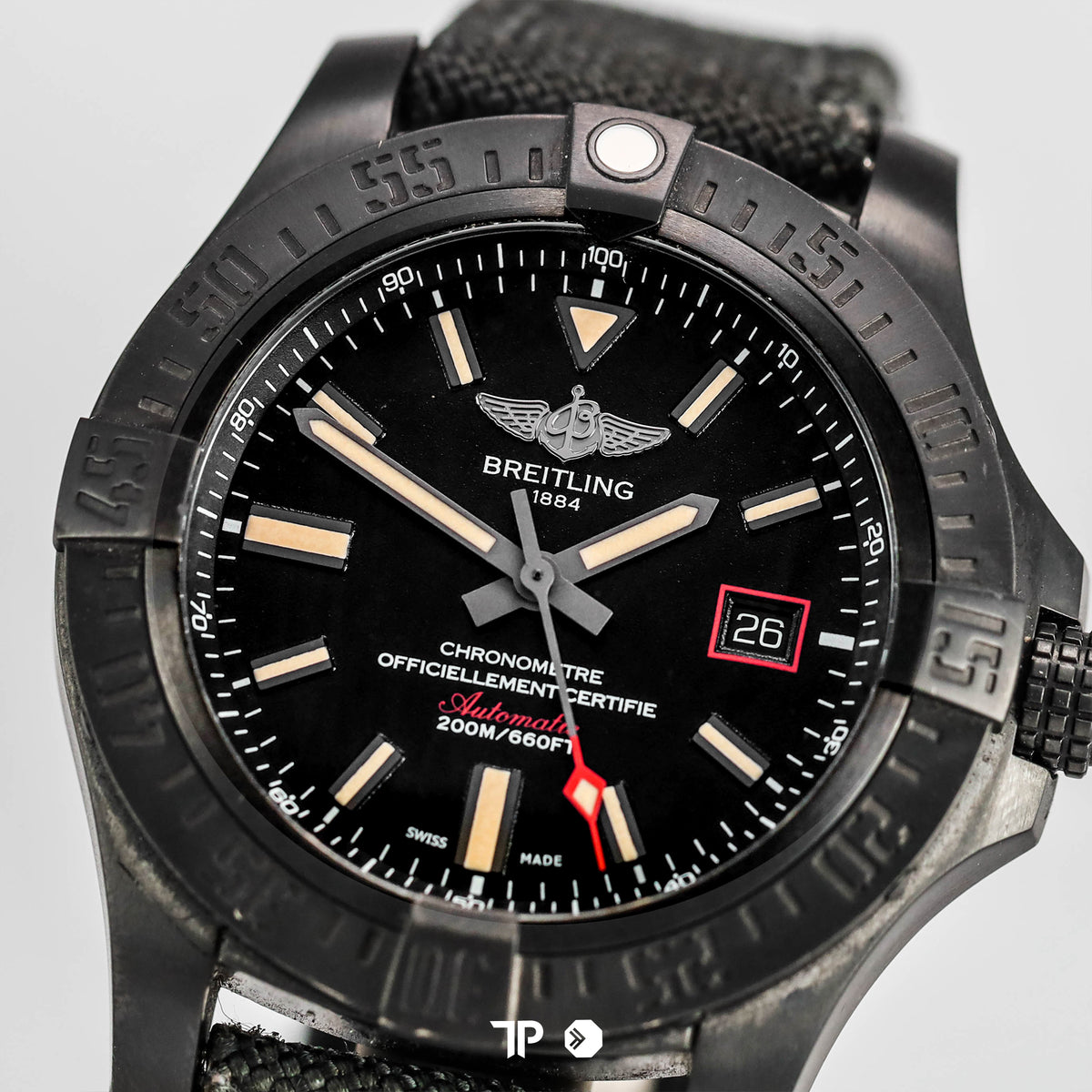 Avenger Blackbird Titanium 48mm