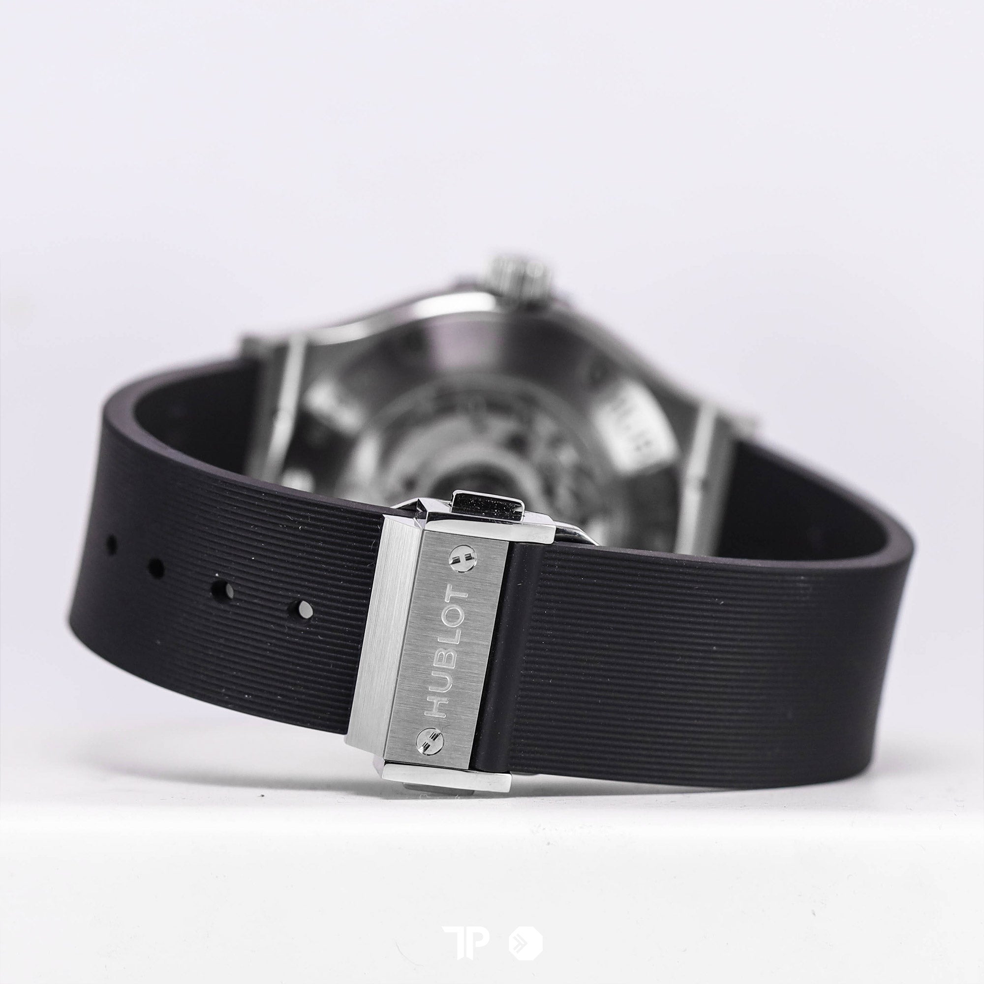 Classic Fusion Black Titanium 42mm (2024)