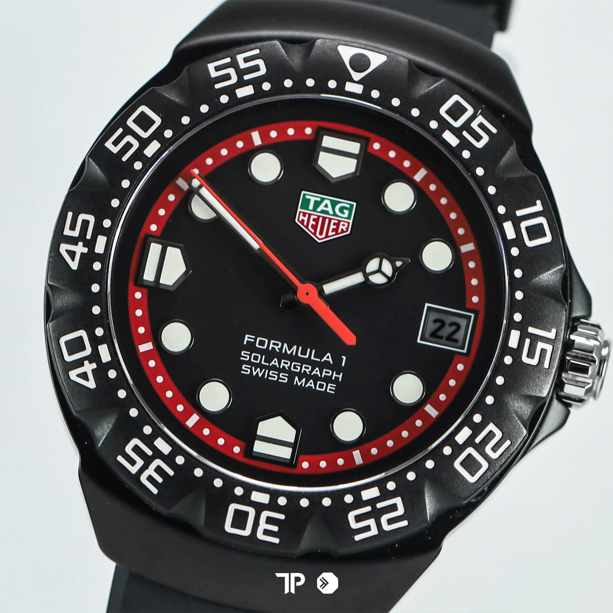 Formula 1 Solargraph Black Red DLC Rubber 38mm (2025)