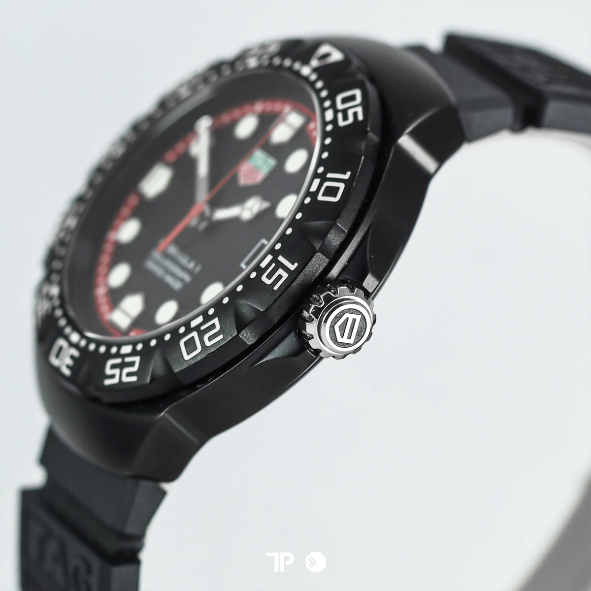 Formula 1 Solargraph Black Red DLC Rubber 38mm (2025)