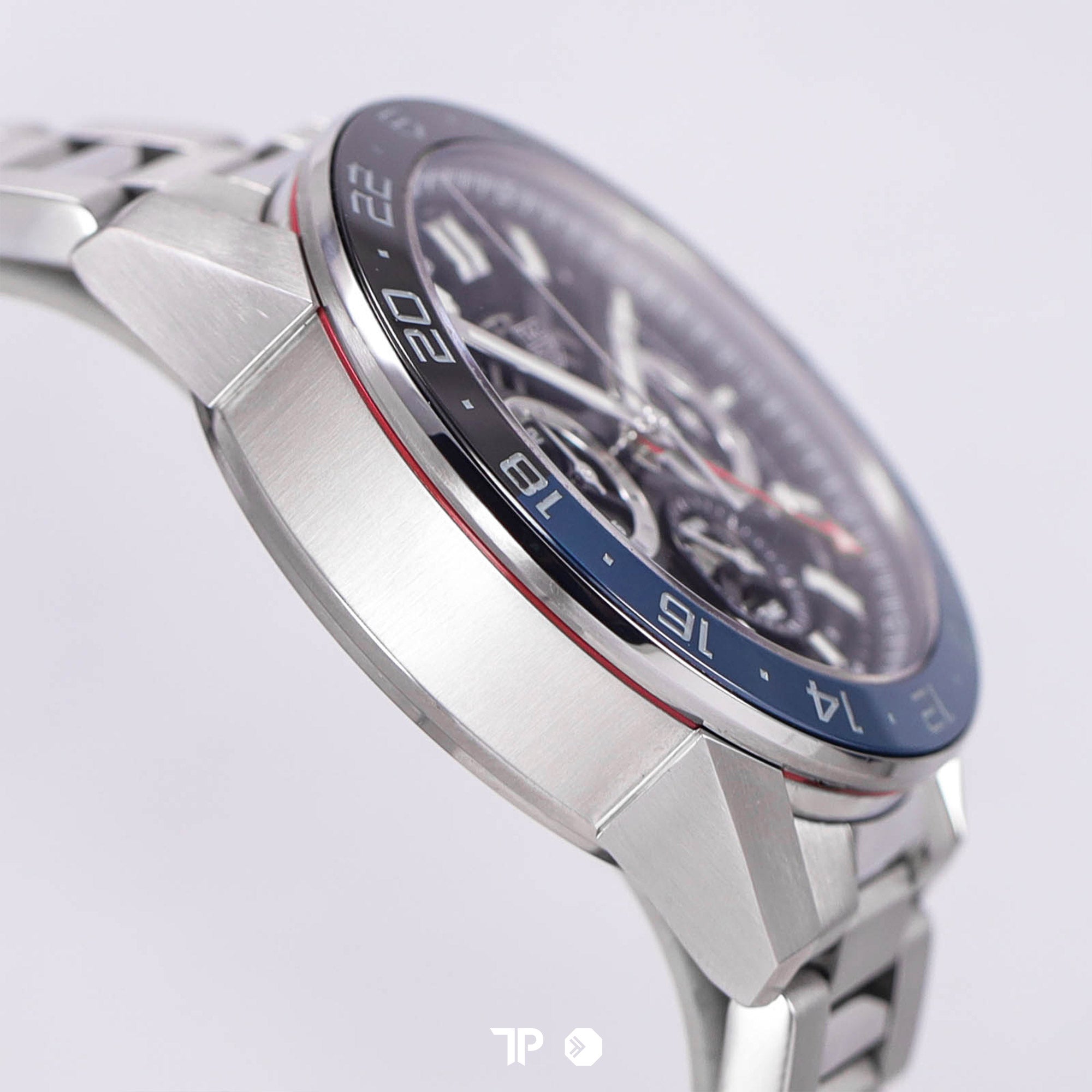 Carrera Heuer 02 "Batman" 45mm (2019)
