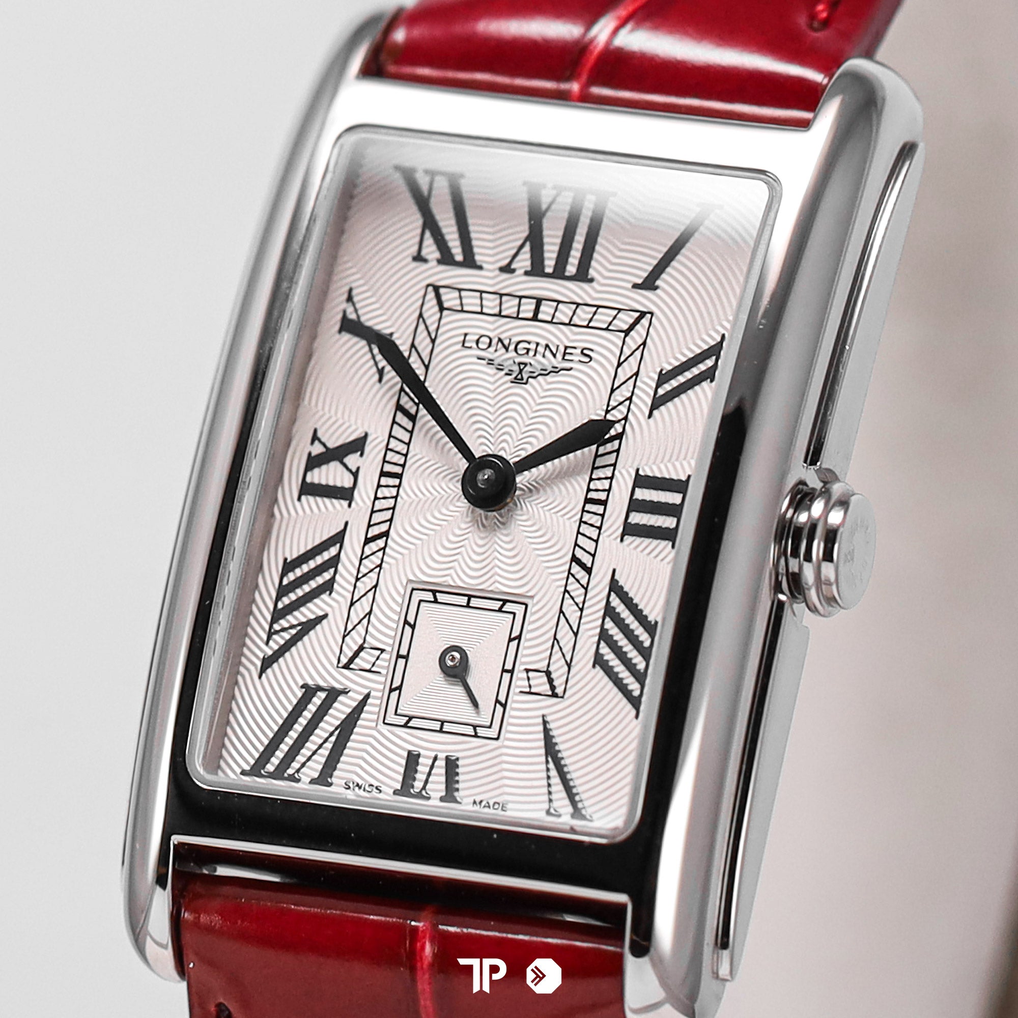 Dolcevita Red Leather Quartz 37mm NEW(2025)